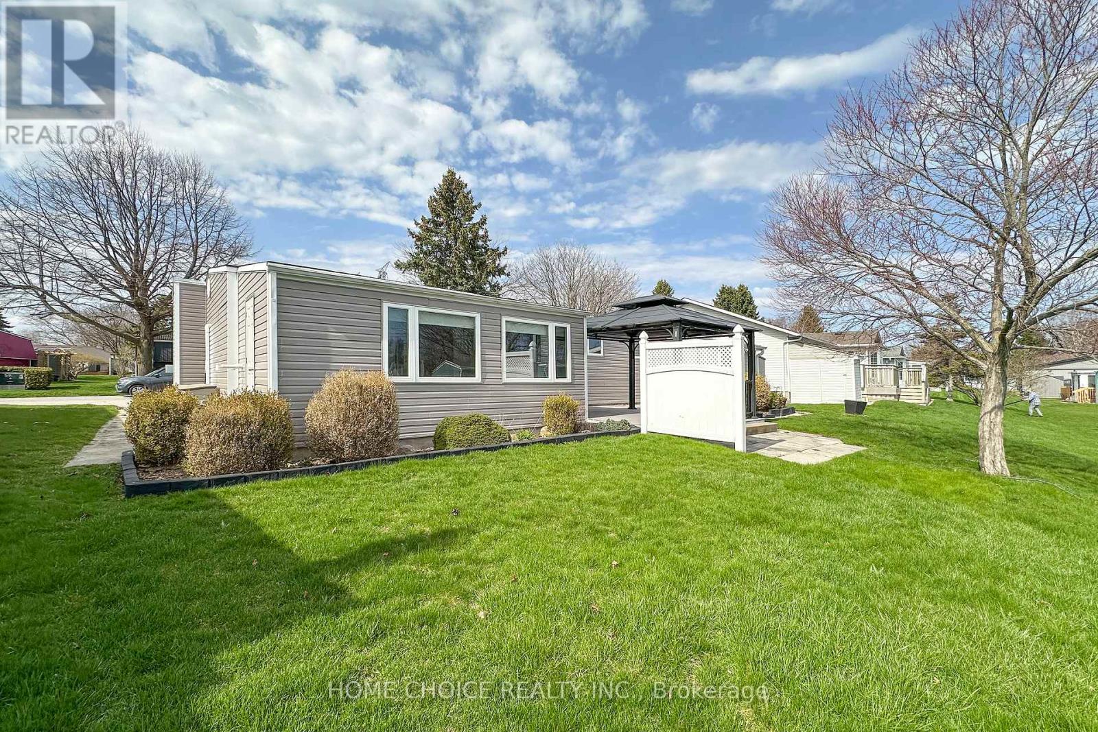 8 Loyalist Court, Clarington (Bowmanville), Ontario  L1B 1A8 - Photo 28 - E13046006