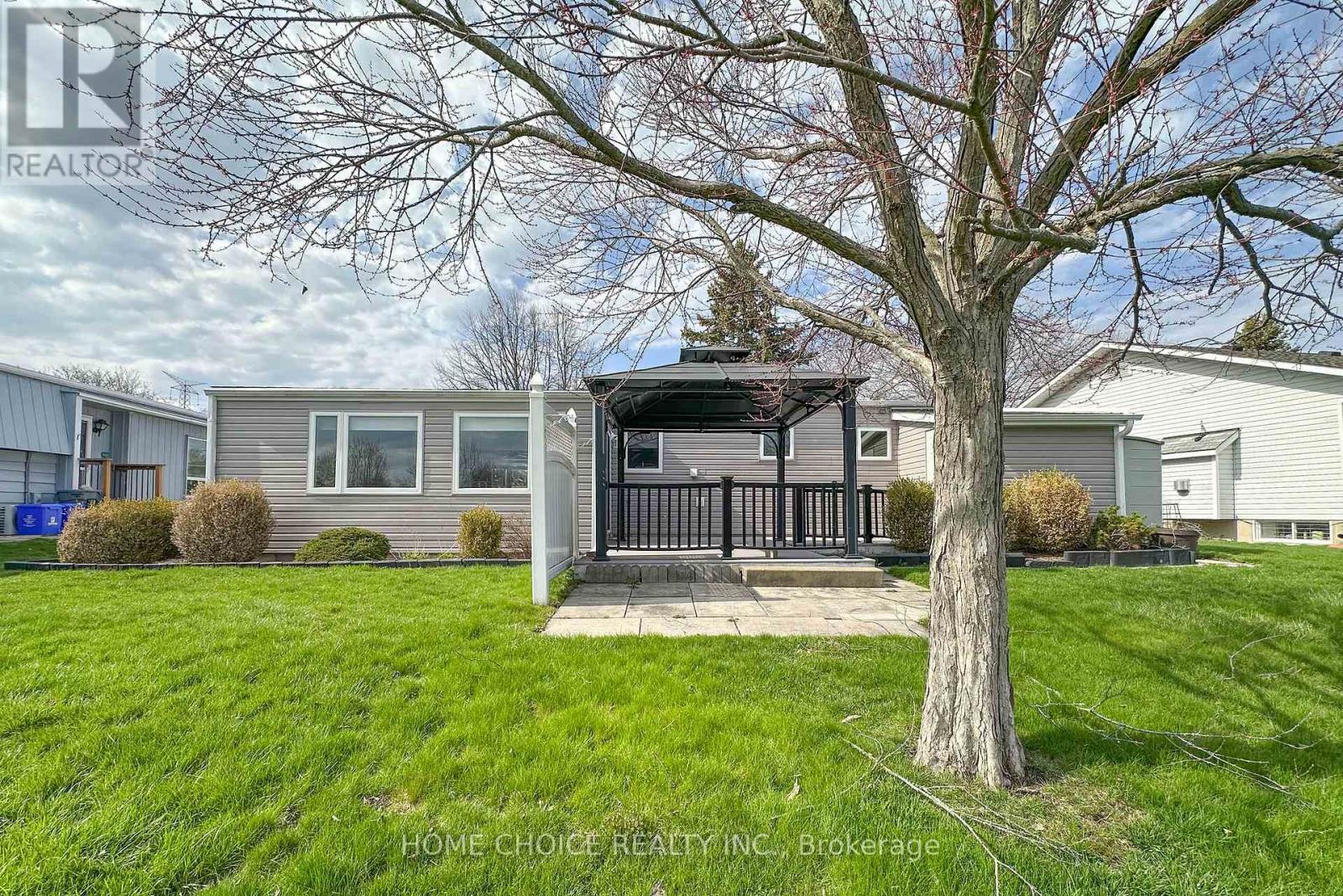 8 Loyalist Court, Clarington (Bowmanville), Ontario  L1B 1A8 - Photo 29 - E13046006