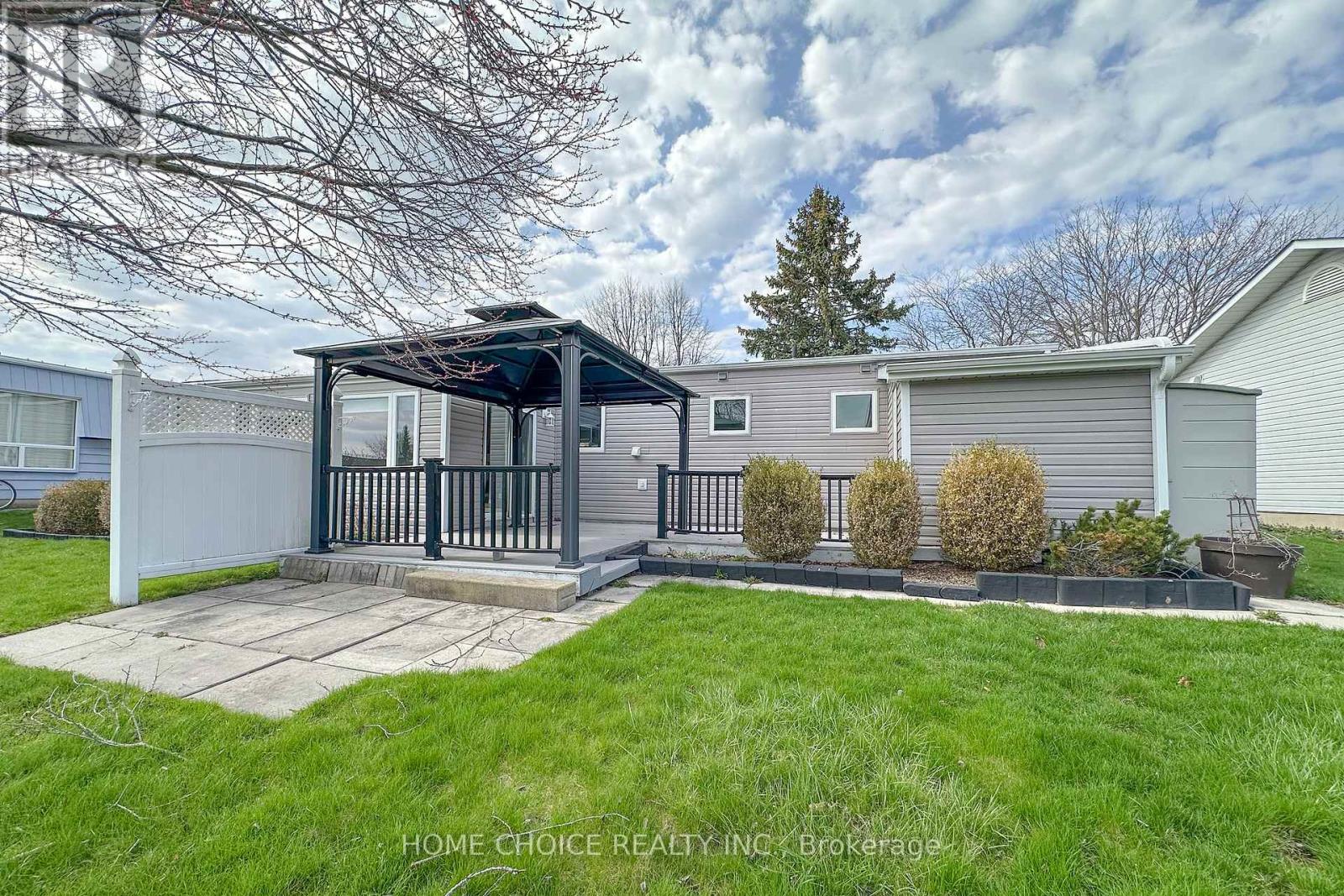 8 Loyalist Court, Clarington (Bowmanville), Ontario  L1B 1A8 - Photo 30 - E13046006