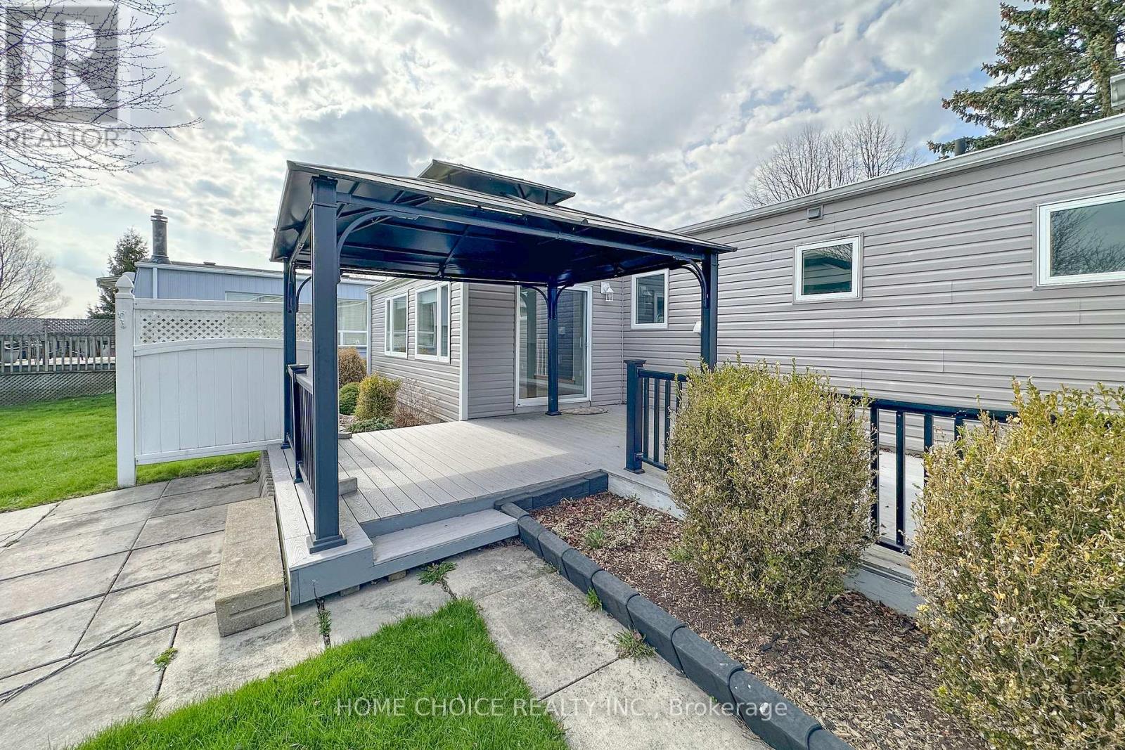 8 Loyalist Court, Clarington (Bowmanville), Ontario  L1B 1A8 - Photo 31 - E13046006