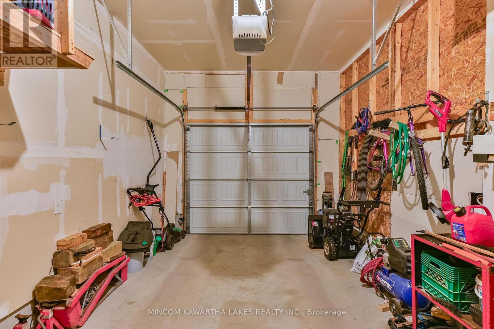 849 Broadway Boulevard, Peterborough (Northcrest Ward 5), Ontario  K9H 7T3 - Photo 36 - X13046394