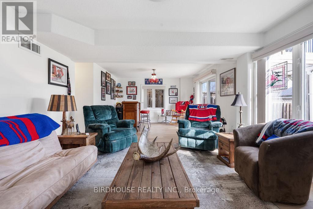 316 Blacksmith Way, Peterborough (Northcrest Ward 5), Ontario  K9L 0B5 - Photo 24 - X13046494