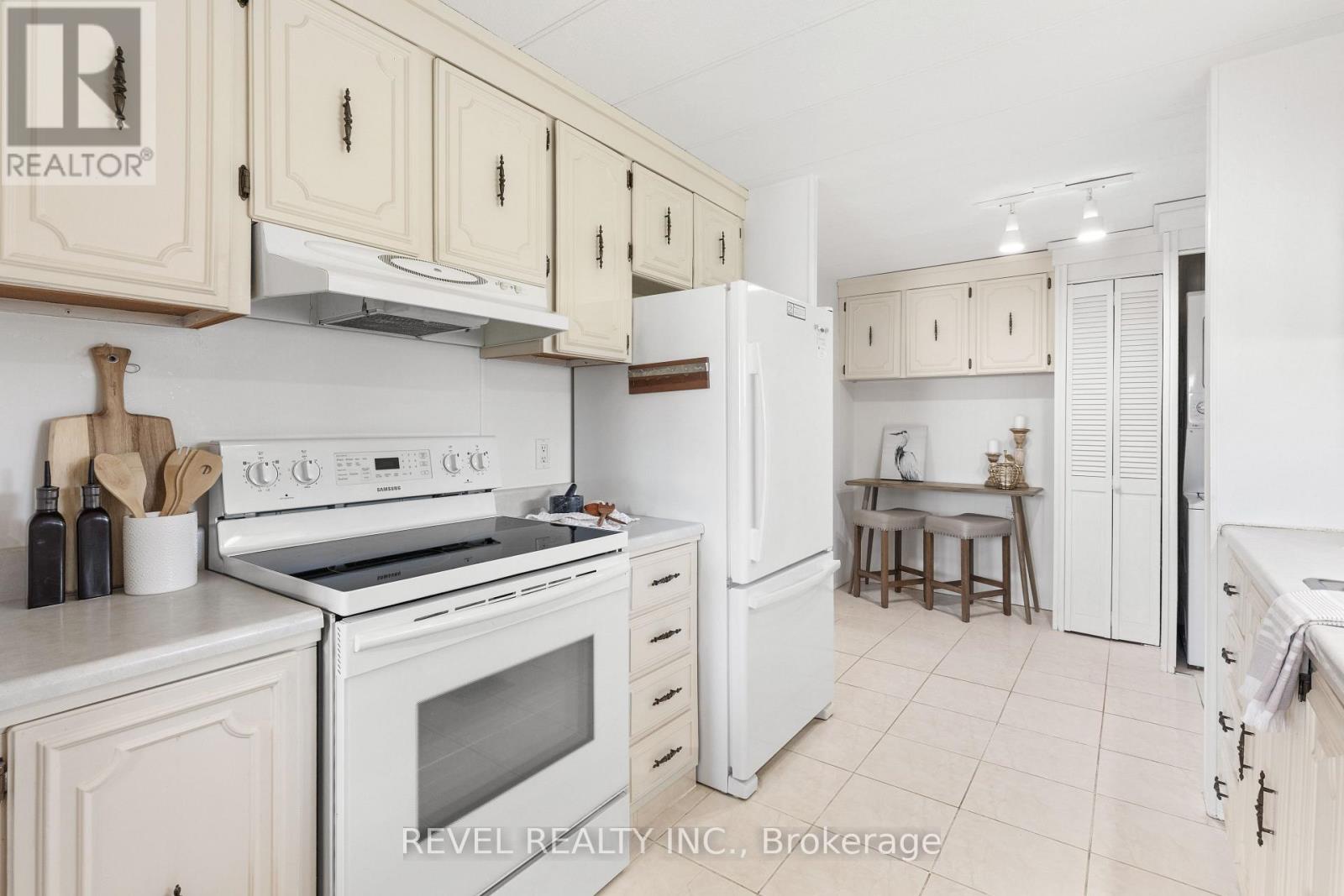 7 Macal Drive, Kawartha Lakes (Lindsay), Ontario  K9V 0H5 - Photo 17 - X13046516