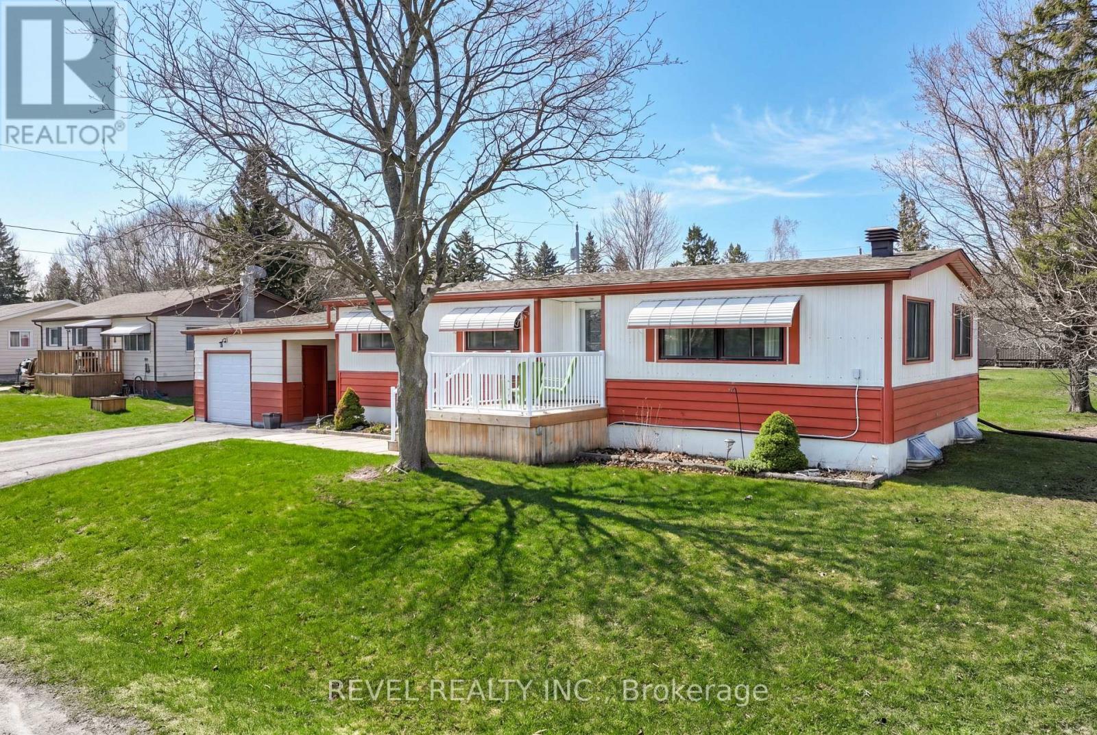 7 Macal Drive, Kawartha Lakes (Lindsay), Ontario  K9V 0H5 - Photo 2 - X13046516