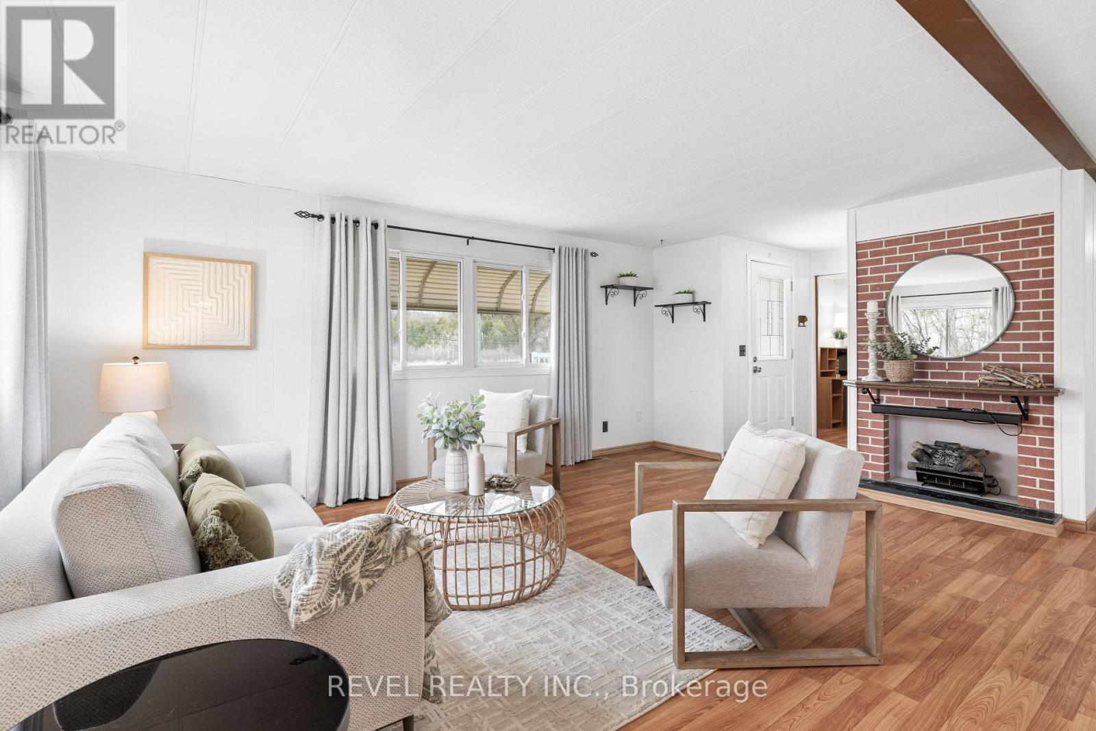 7 Macal Drive, Kawartha Lakes (Lindsay), Ontario  K9V 0H5 - Photo 3 - X13046516