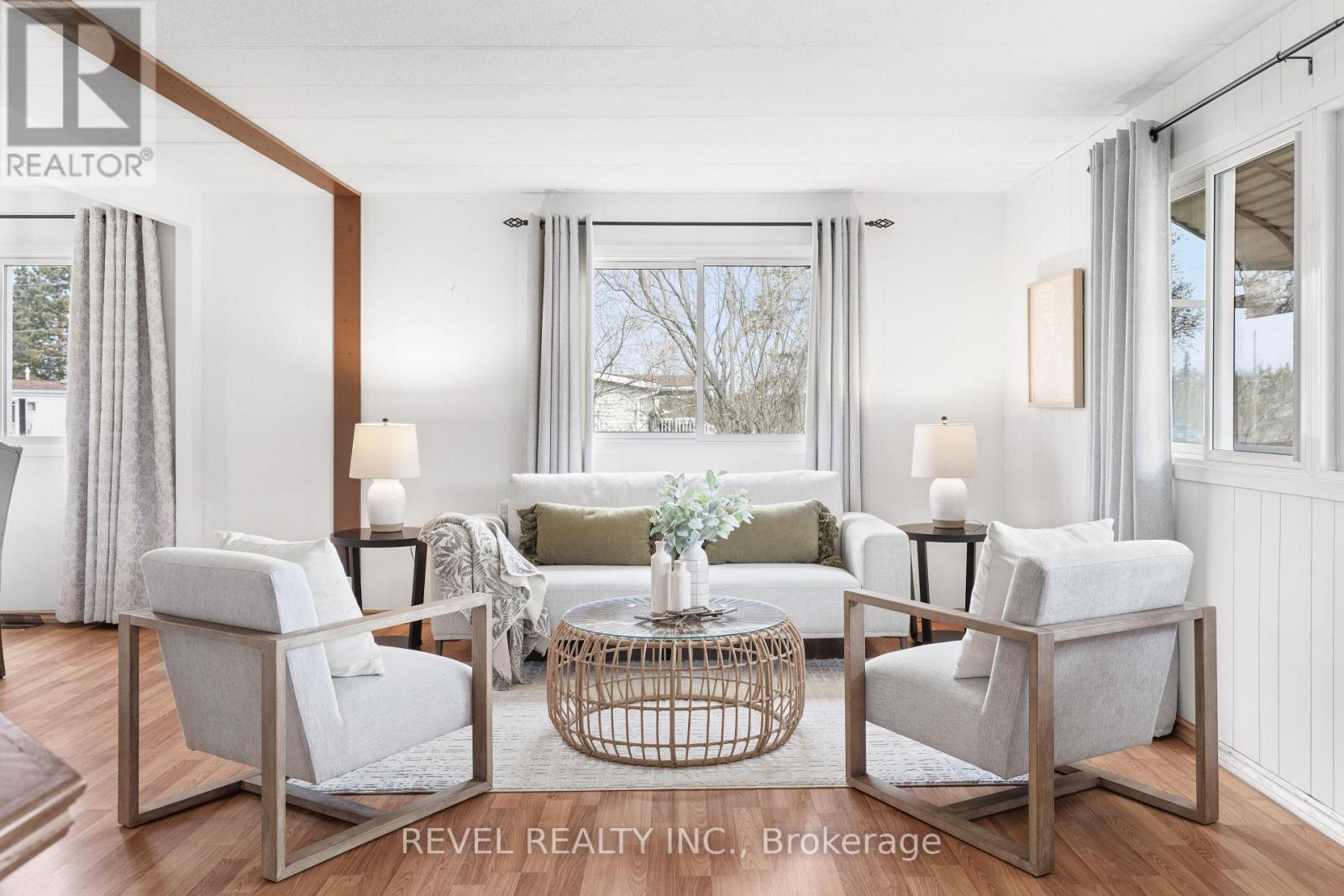 7 Macal Drive, Kawartha Lakes (Lindsay), Ontario  K9V 0H5 - Photo 4 - X13046516