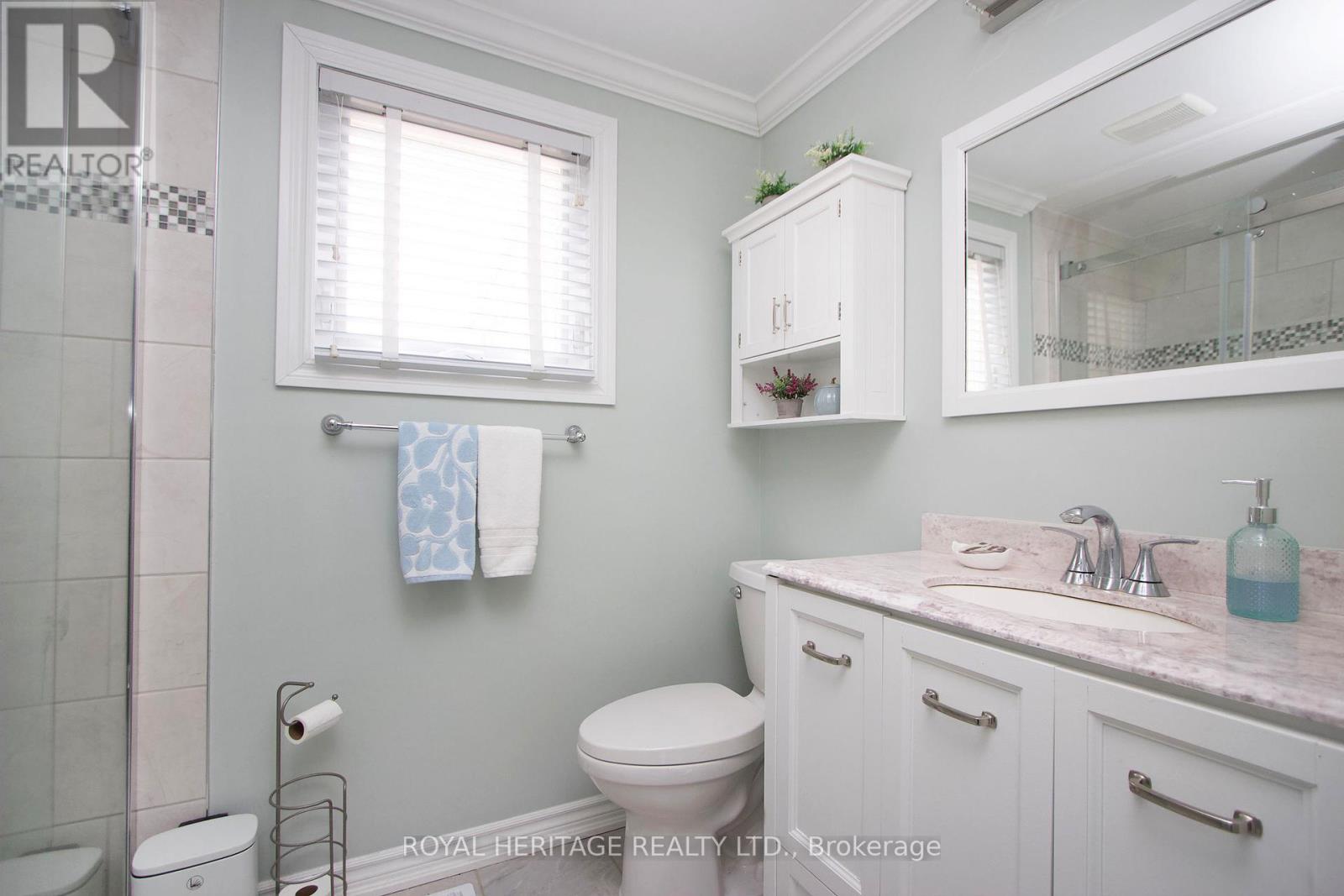 209 Wilmot Trail, Clarington (Newcastle), Ontario  L1B 1A9 - Photo 18 - E13046566