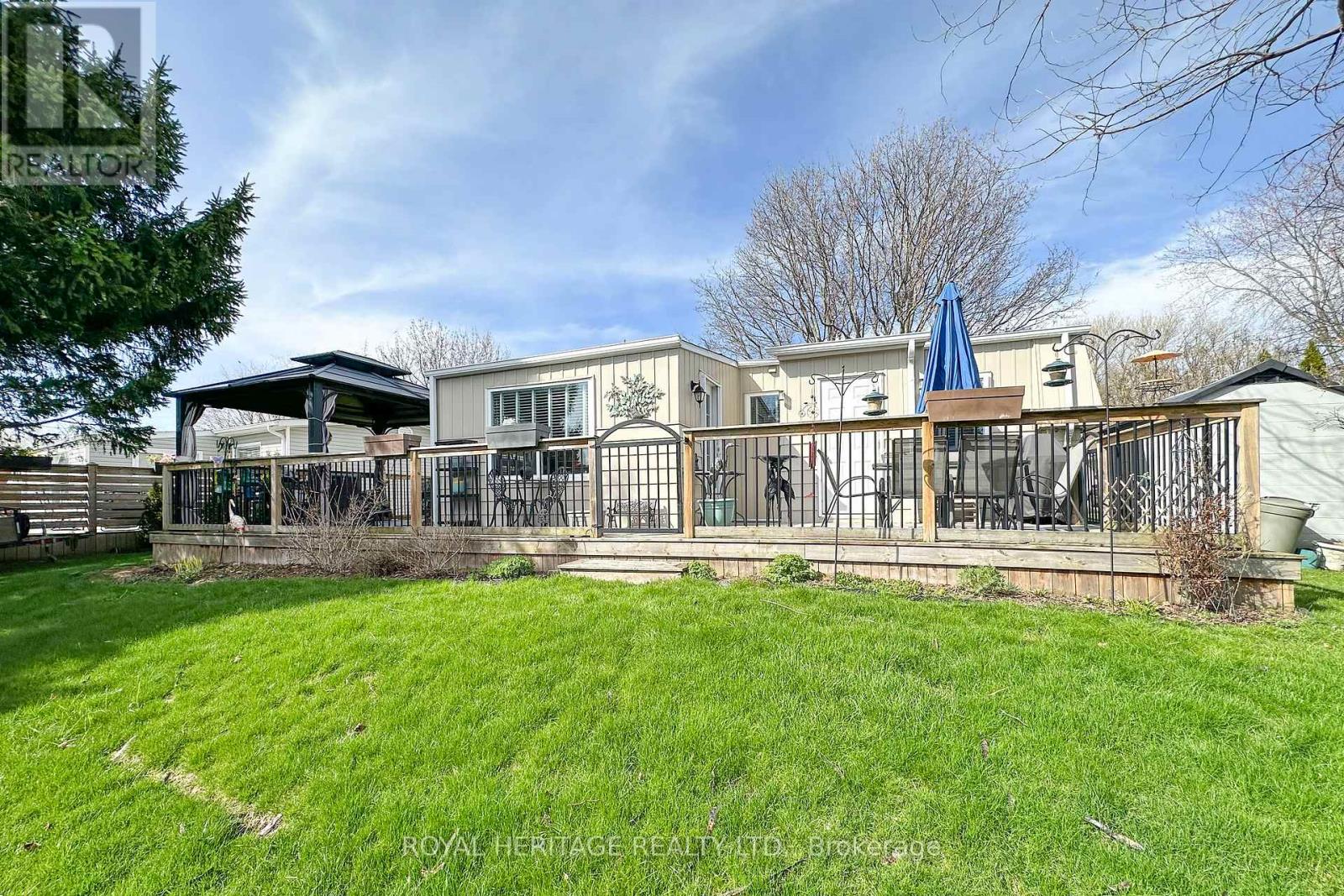 209 Wilmot Trail, Clarington (Newcastle), Ontario  L1B 1A9 - Photo 32 - E13046566