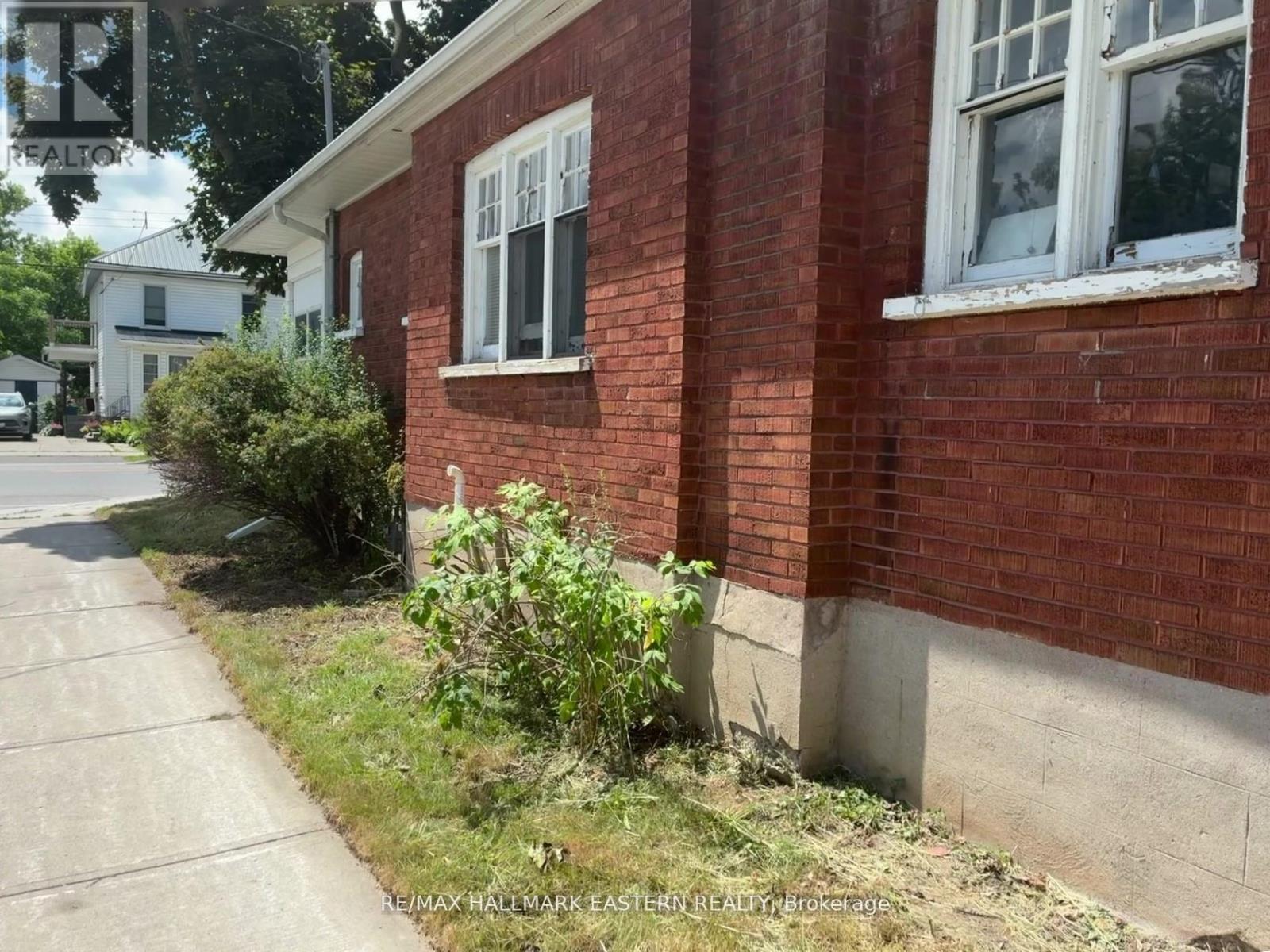 500 Romaine Street, Peterborough (Town Ward 3), Ontario  K9J 2C9 - Photo 3 - X13047318