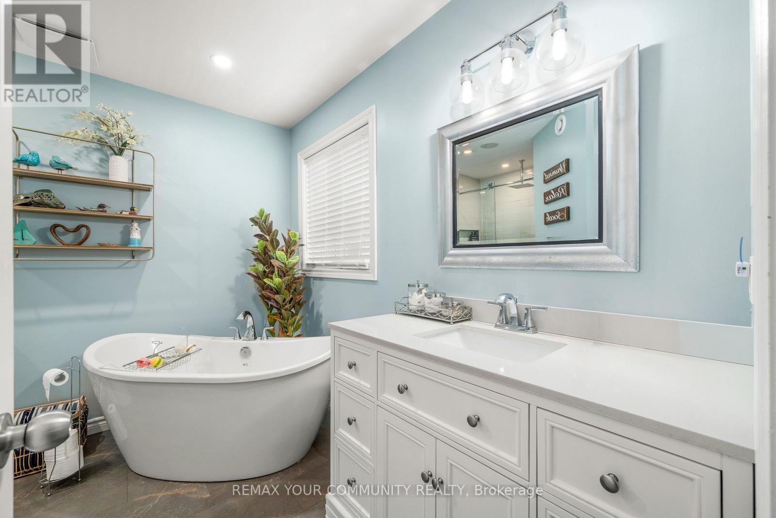 8 Champlain Boulevard, Kawartha Lakes (Lindsay), Ontario  K9V 0H9 - Photo 17 - X13046954