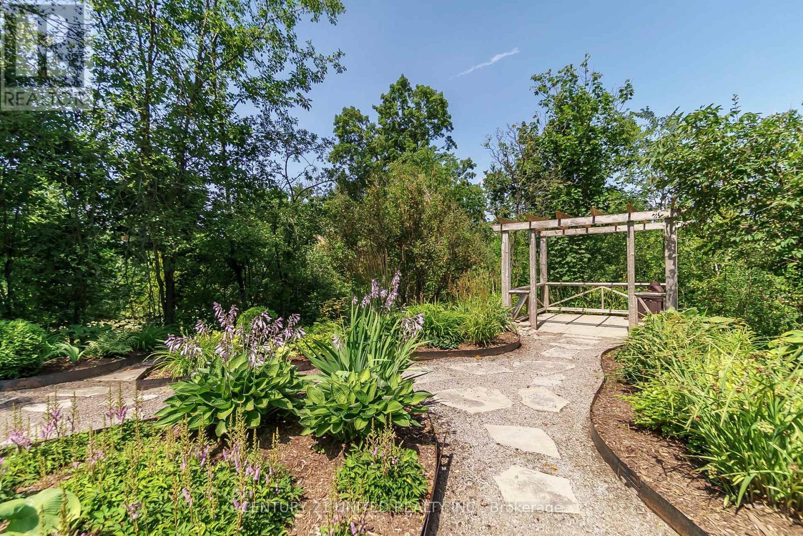 916 Valleyview Drive, Peterborough (Monaghan Ward 2), Ontario  K9J 6R1 - Photo 33 - X13047638