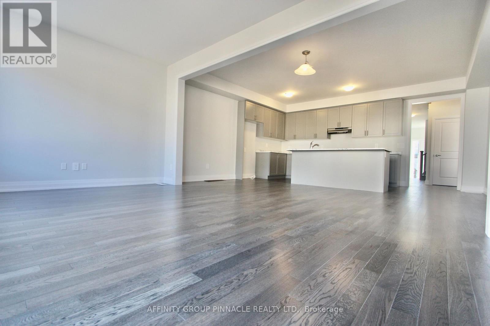 24 Walters Street, Kawartha Lakes (Lindsay), Ontario  K9V 0S2 - Photo 6 - X13047812