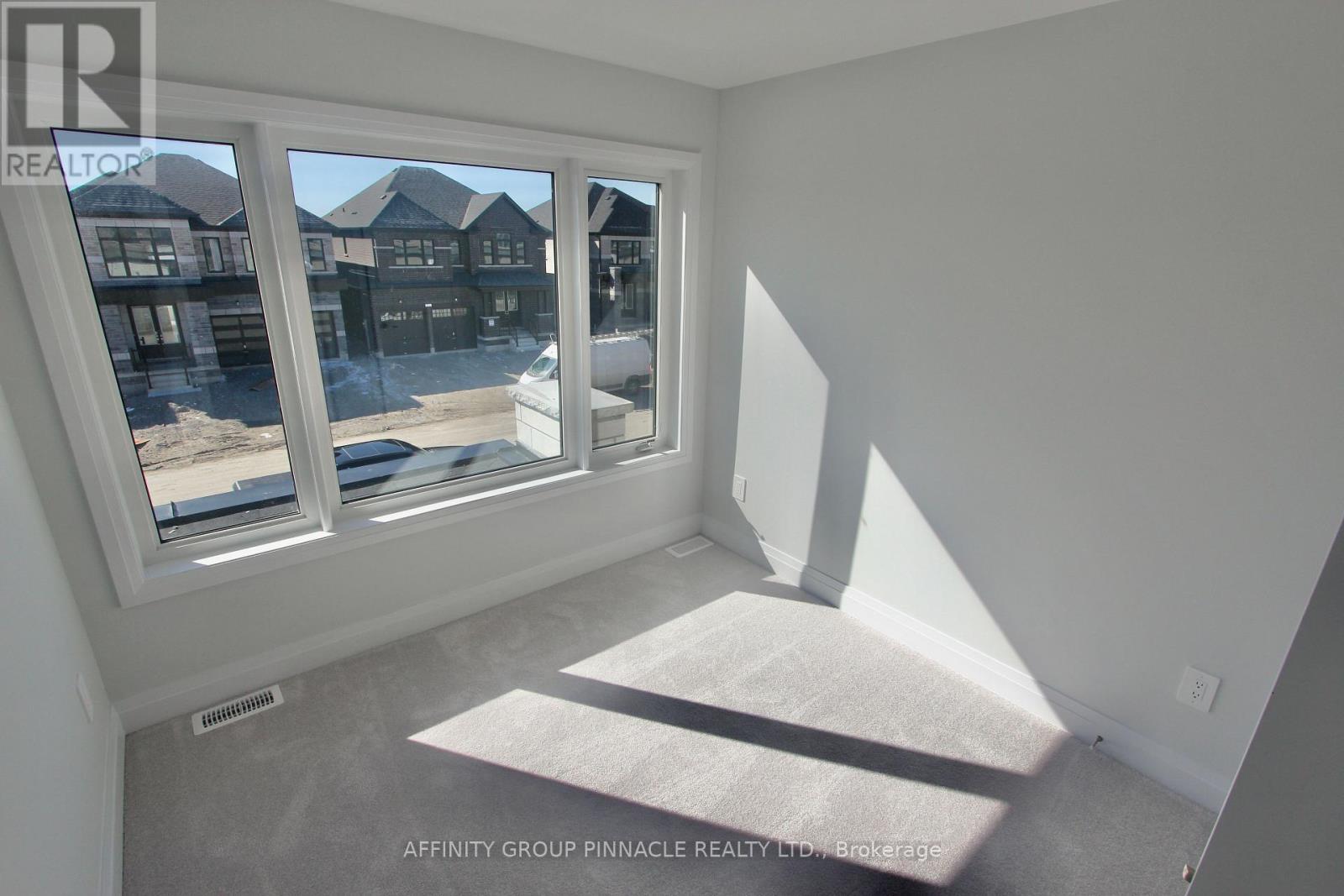 24 Walters Street, Kawartha Lakes (Lindsay), Ontario  K9V 0S2 - Photo 8 - X13047812