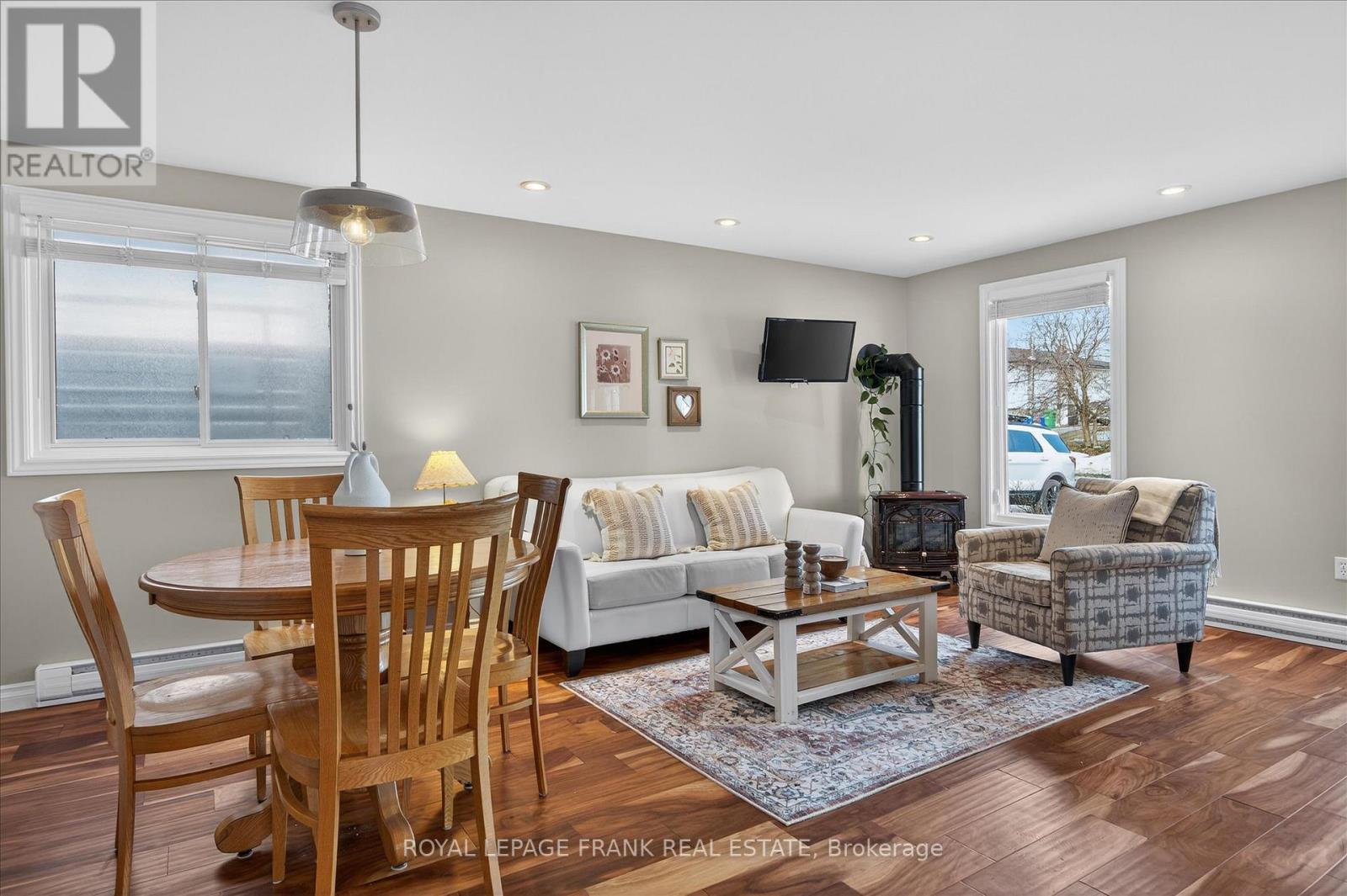 2139 Springwood Road, Peterborough (Monaghan Ward 2), Ontario  K9K 1N7 - Photo 6 - X13048984