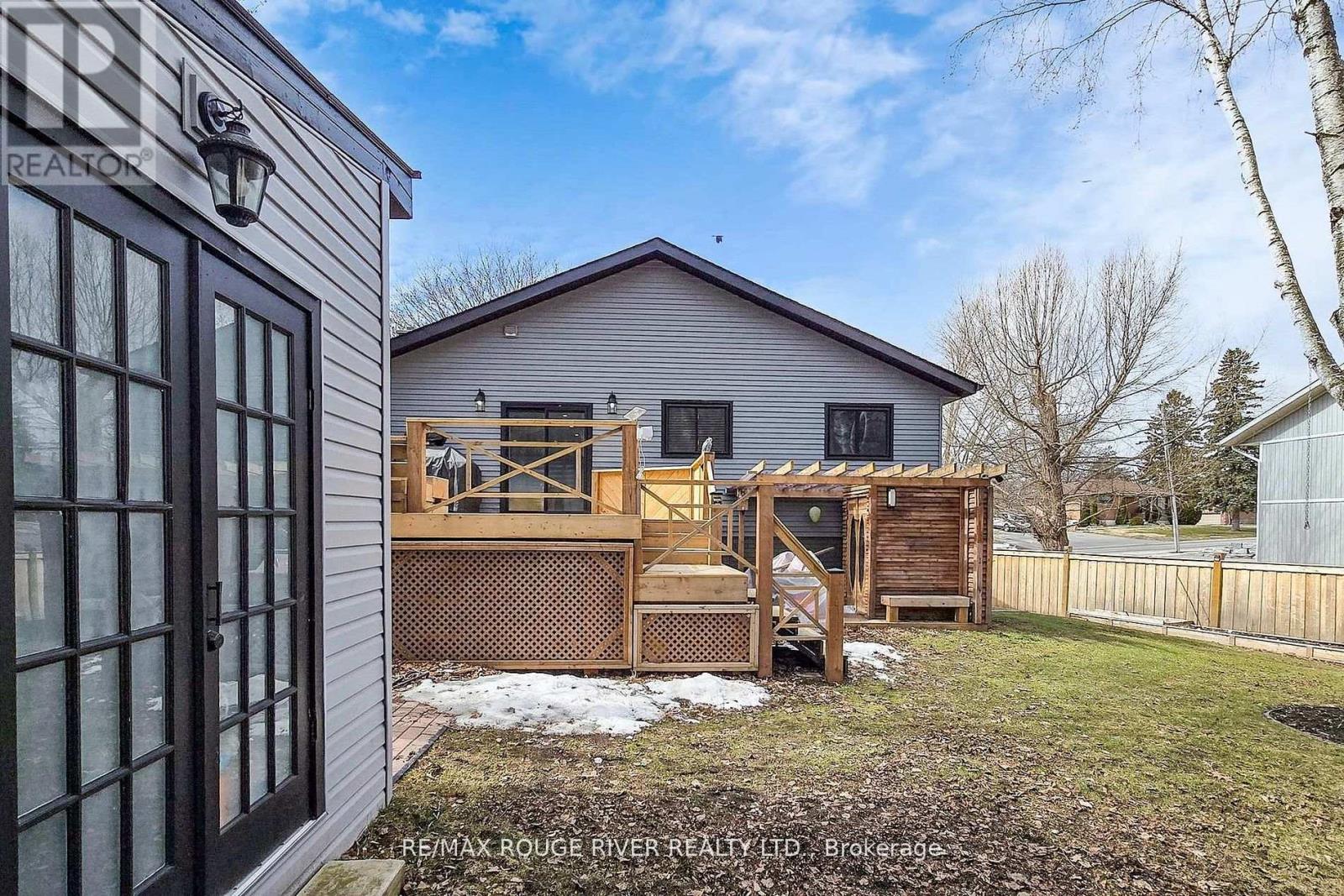 247 Beaver Street N, Clarington (Newcastle), Ontario  L1B 1J3 - Photo 43 - E13049018