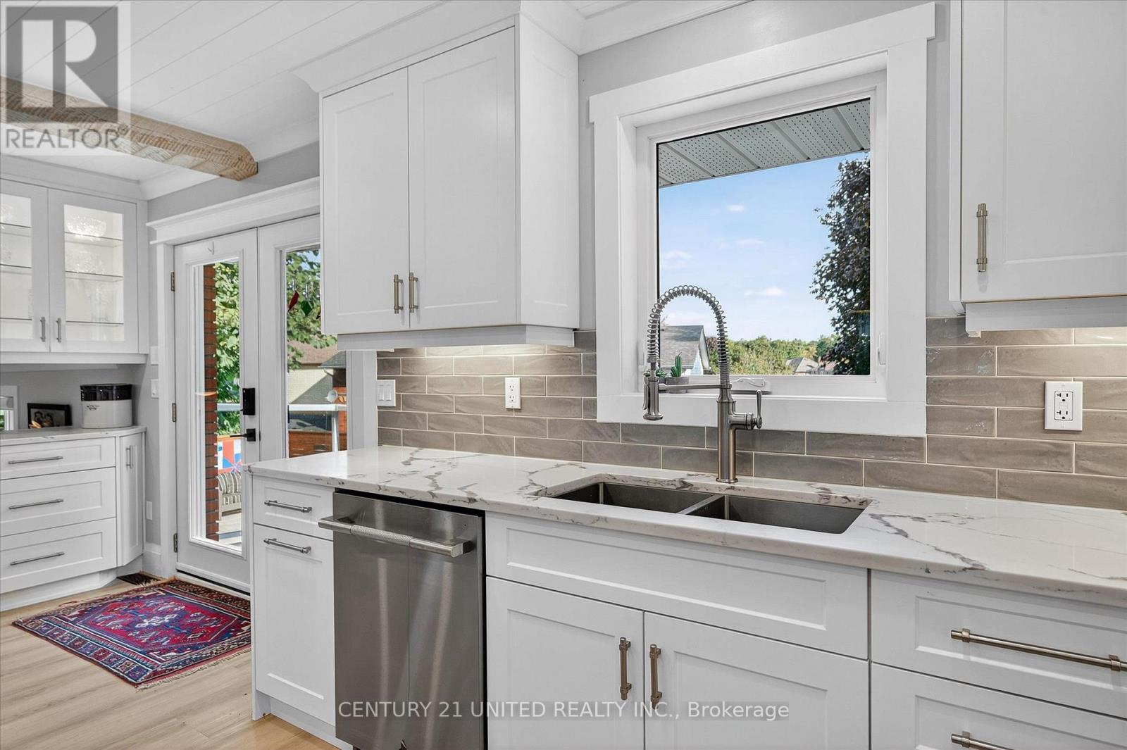 114 Oakwood Crescent, Peterborough (Monaghan Ward 2), Ontario  K9J 1N3 - Photo 10 - X13049238