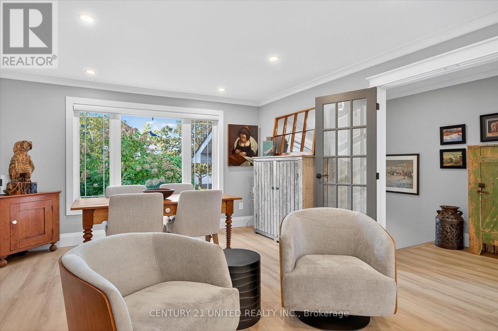 114 Oakwood Crescent, Peterborough (Monaghan Ward 2), Ontario  K9J 1N3 - Photo 3 - X13049238