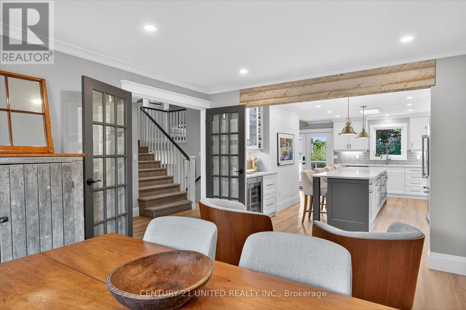 114 Oakwood Crescent, Peterborough (Monaghan Ward 2), Ontario  K9J 1N3 - Photo 5 - X13049238