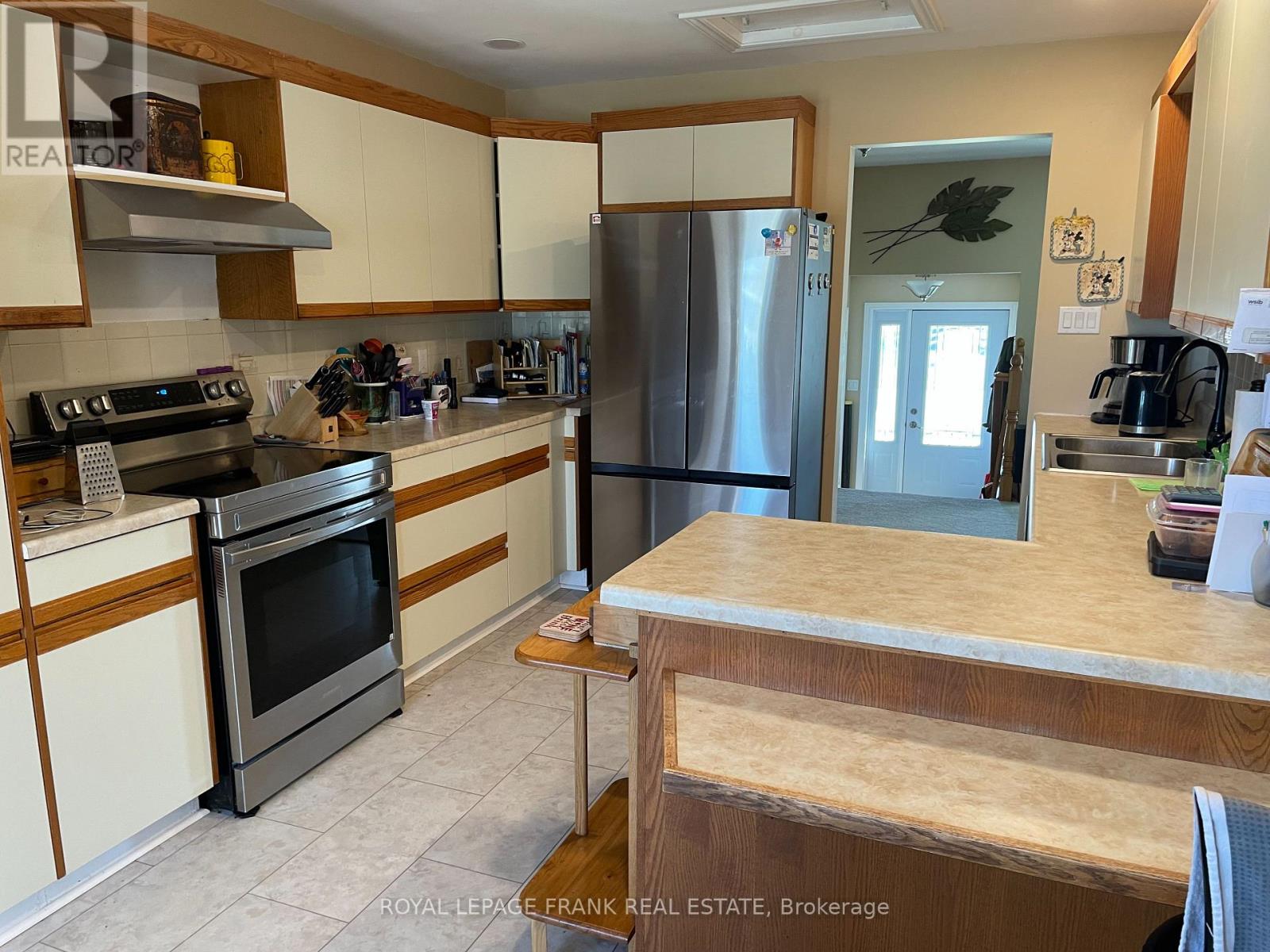 30 Andew Drive, Kawartha Lakes (Lindsay), Ontario  K9V 5W6 - Photo 6 - X13049868