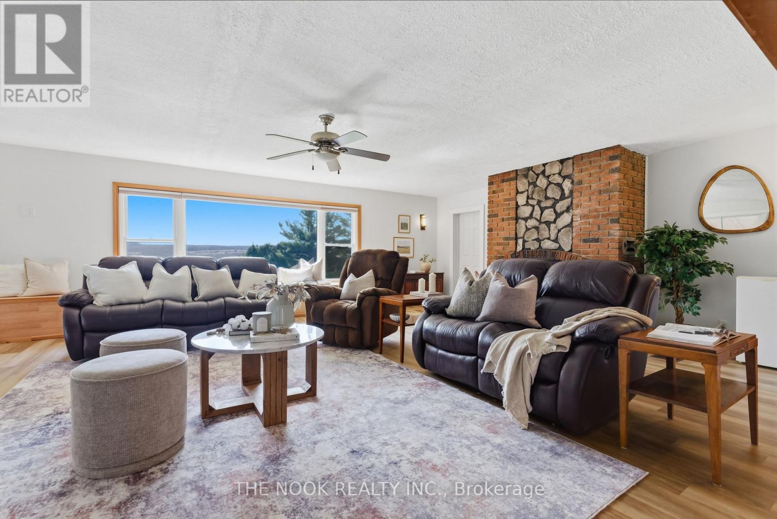 201 Ski Hill Road, Kawartha Lakes (Manvers), Ontario  L0A 1A0 - Photo 11 - X13051260