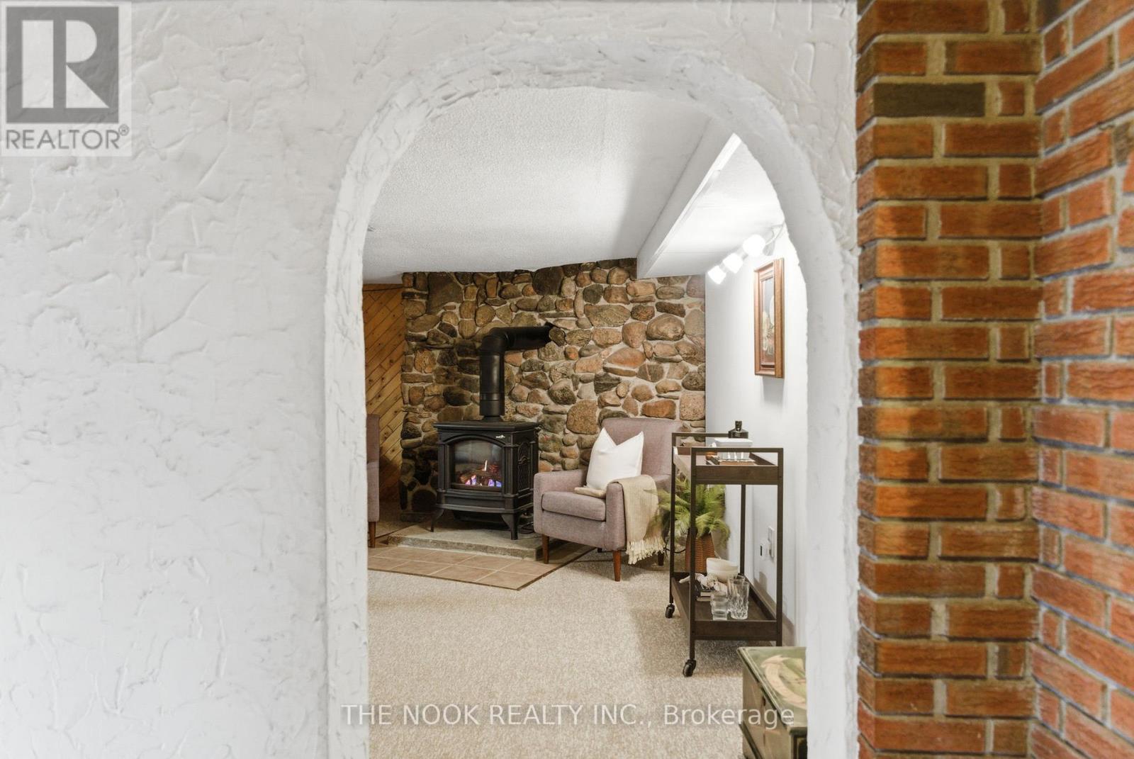 201 Ski Hill Road, Kawartha Lakes (Manvers), Ontario  L0A 1A0 - Photo 27 - X13051260