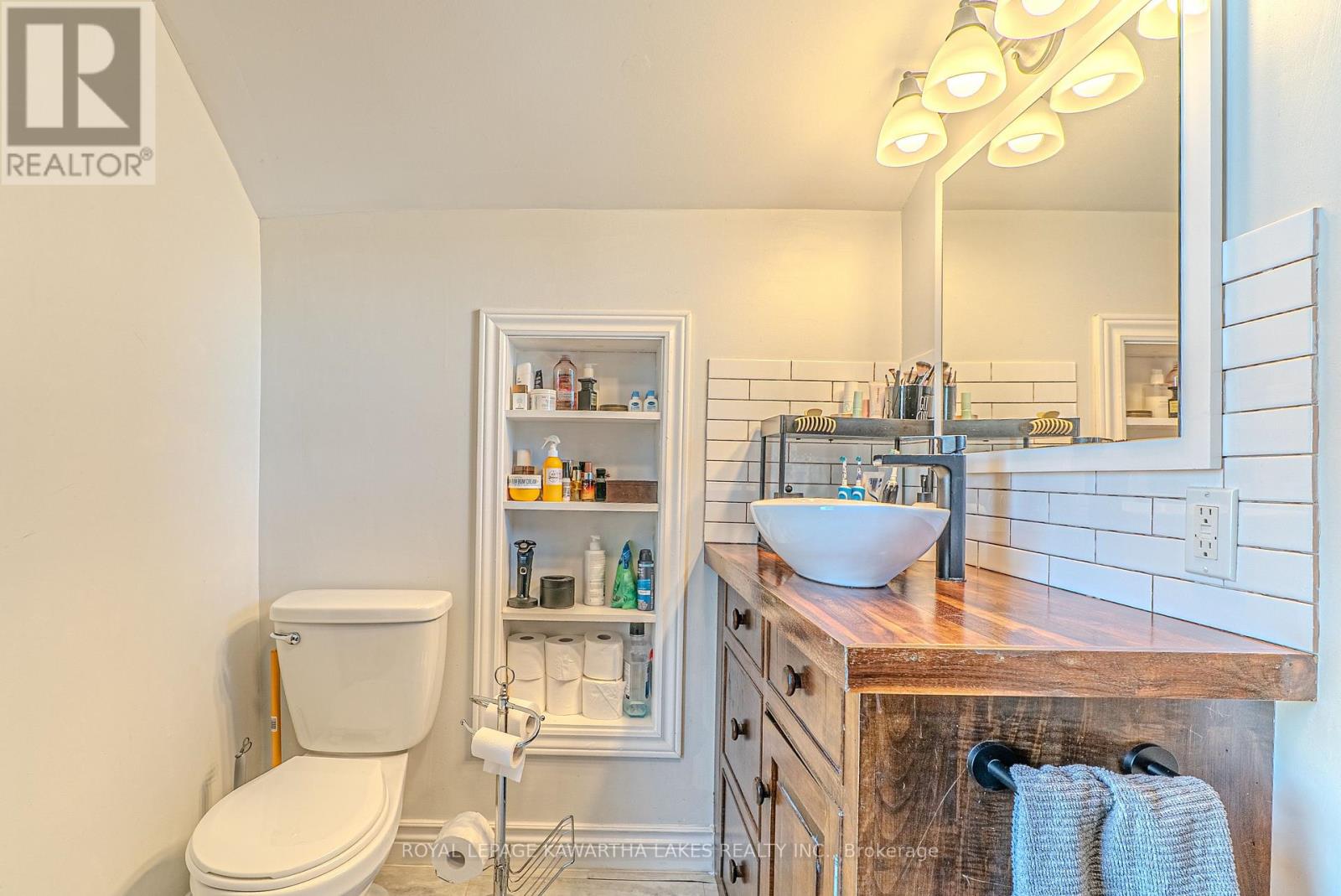 14 King Street W, Kawartha Lakes (Omemee), Ontario  K0L 2W0 - Photo 21 - X13051432