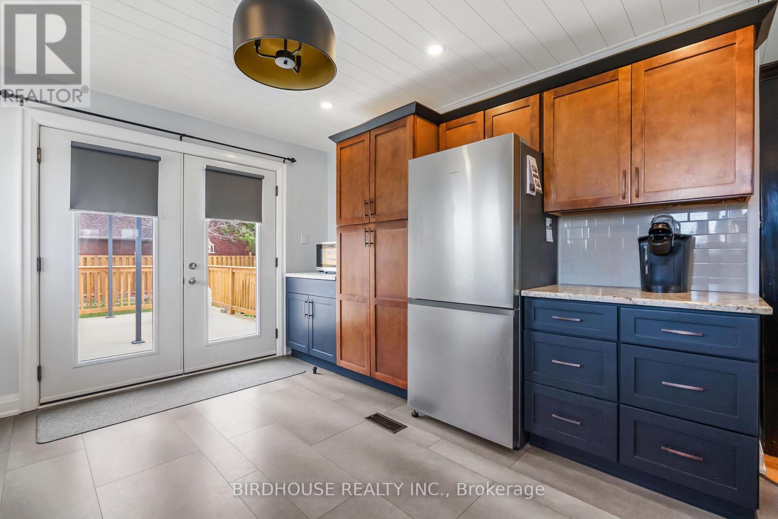 264 Victoria Avenue N, Kawartha Lakes (Lindsay), Ontario  K9V 6B9 - Photo 12 - X13051446