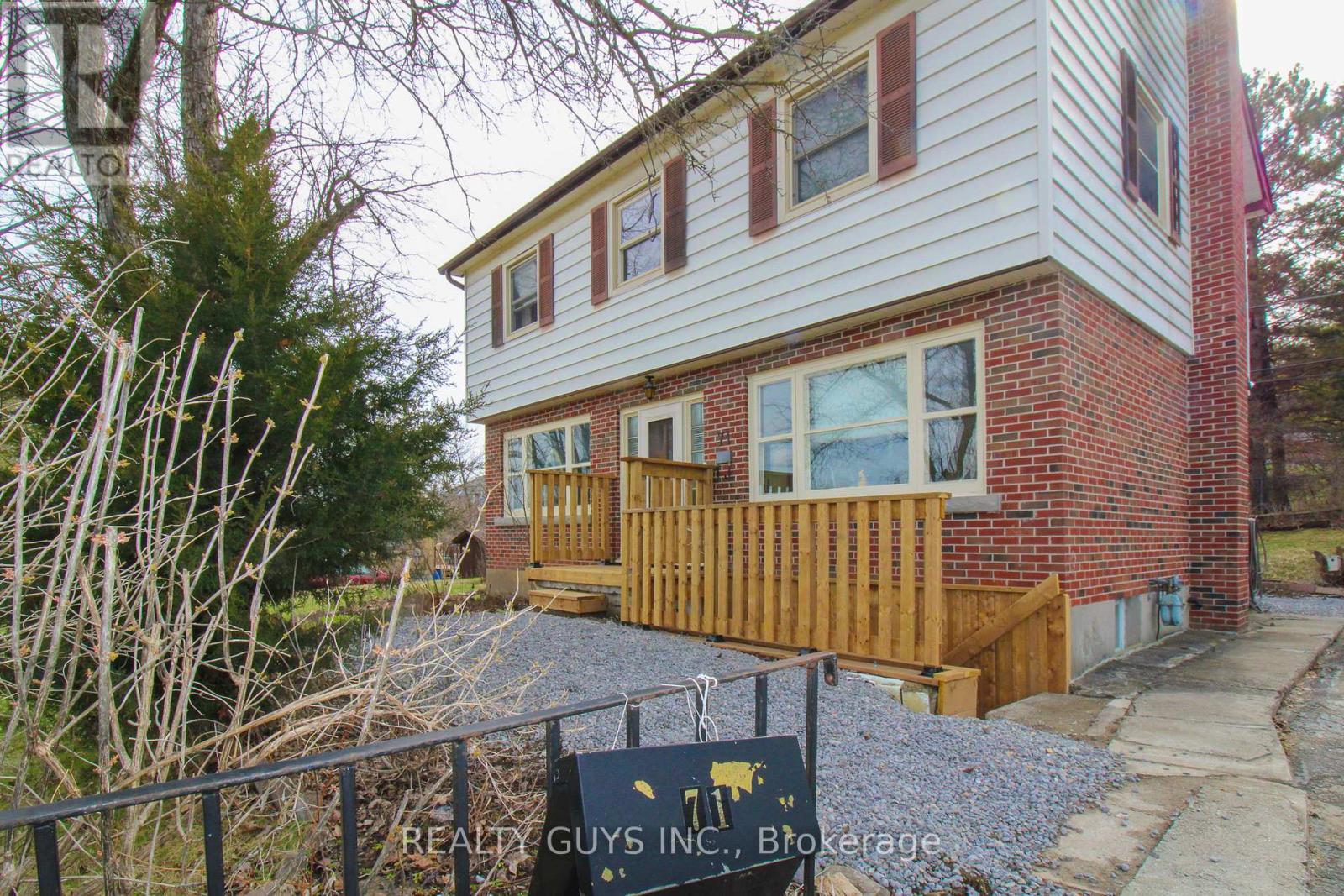 71 Greenhill Drive, Peterborough (Otonabee Ward 1), Ontario  K9J 6E2 - Photo 4 - X13052222