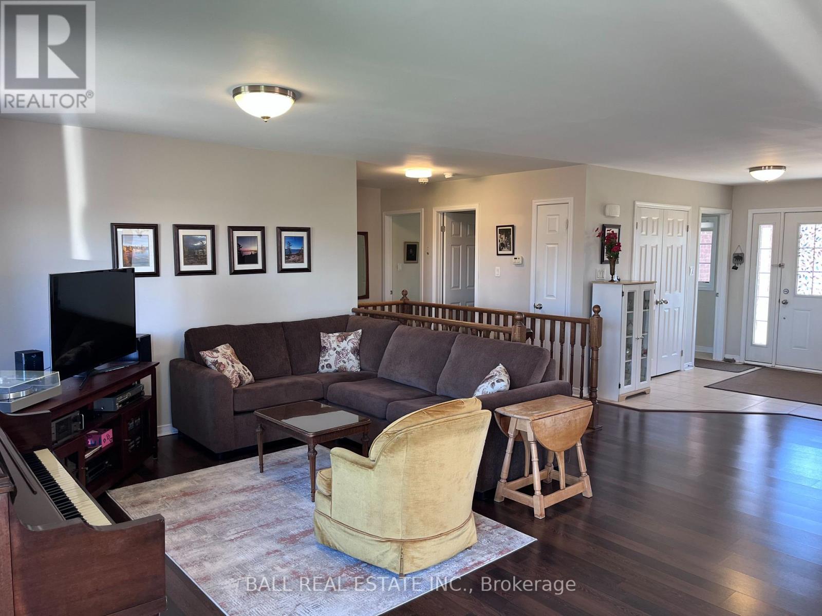 6 Maple Avenue E, Asphodel-Norwood (Norwood), Ontario  K0L 2V0 - Photo 5 - X13052970