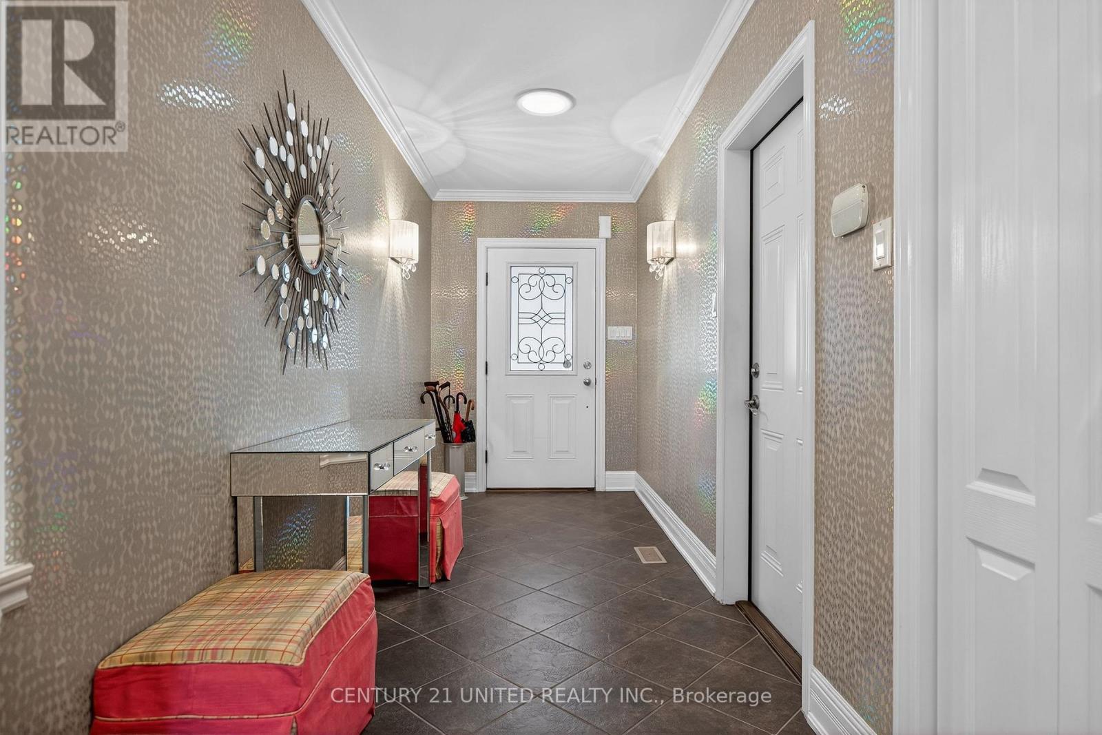 86 - 91 Village Crescent, Peterborough (Otonabee Ward 1), Ontario  K9J 0A9 - Photo 5 - X13053118