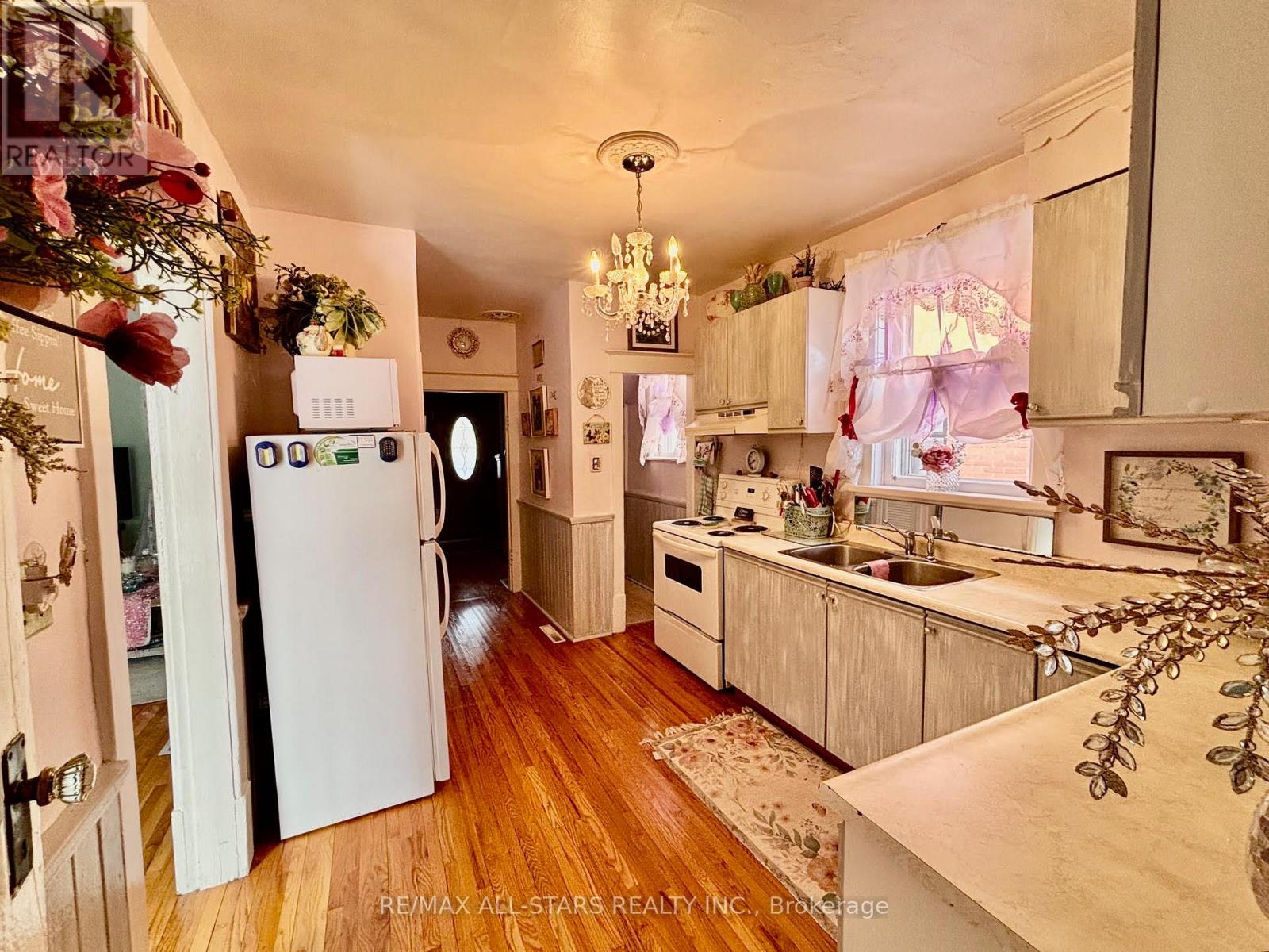 28 Simcoe Street, Kawartha Lakes (Lindsay), Ontario  K9V 2G4 - Photo 13 - X13053686