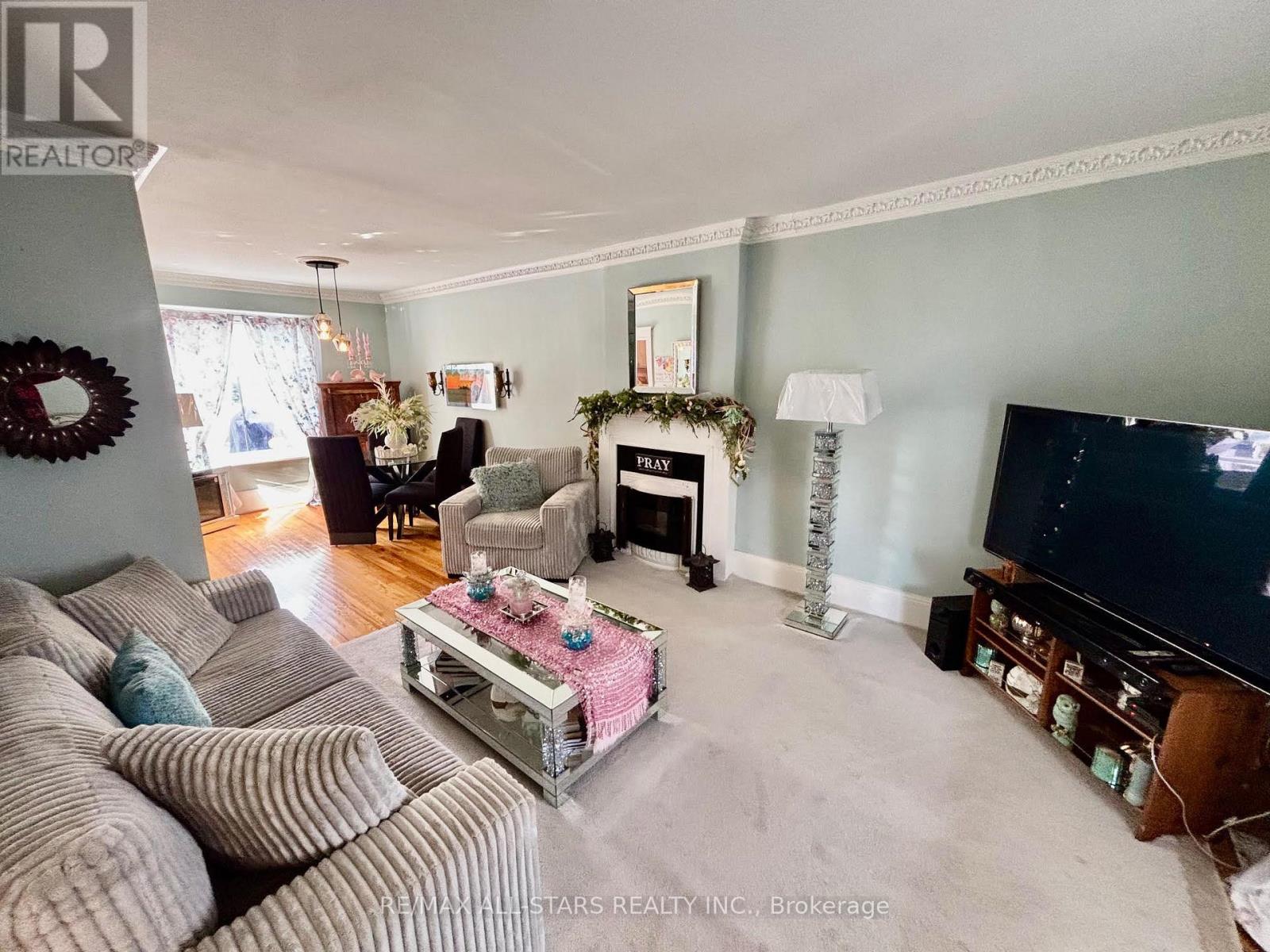 28 Simcoe Street, Kawartha Lakes (Lindsay), Ontario  K9V 2G4 - Photo 7 - X13053686