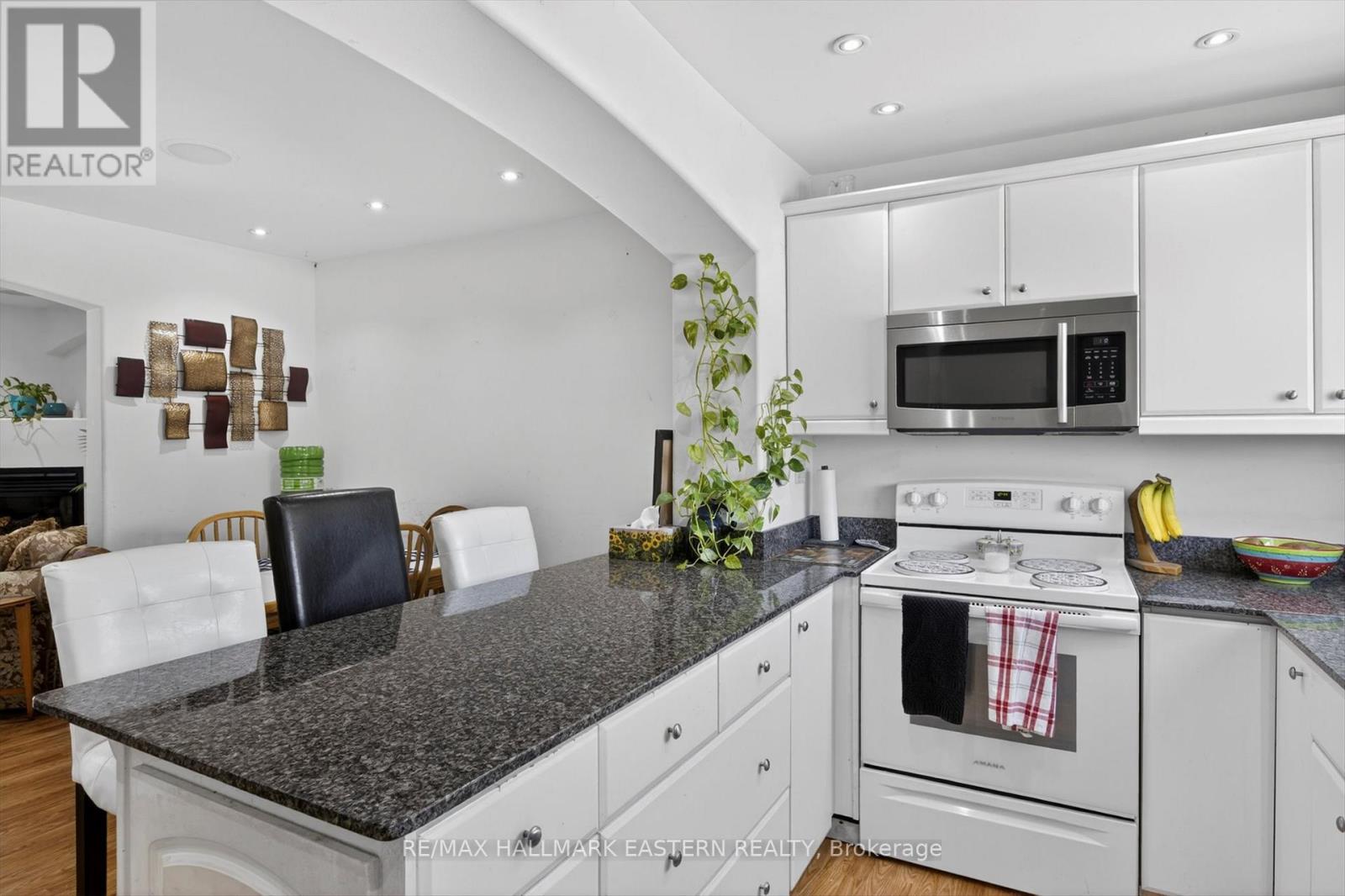 #33 - 996 Sydenham Road, Peterborough (Ashburnham Ward 4), Ontario  K9J 7V7 - Photo 8 - X13053994