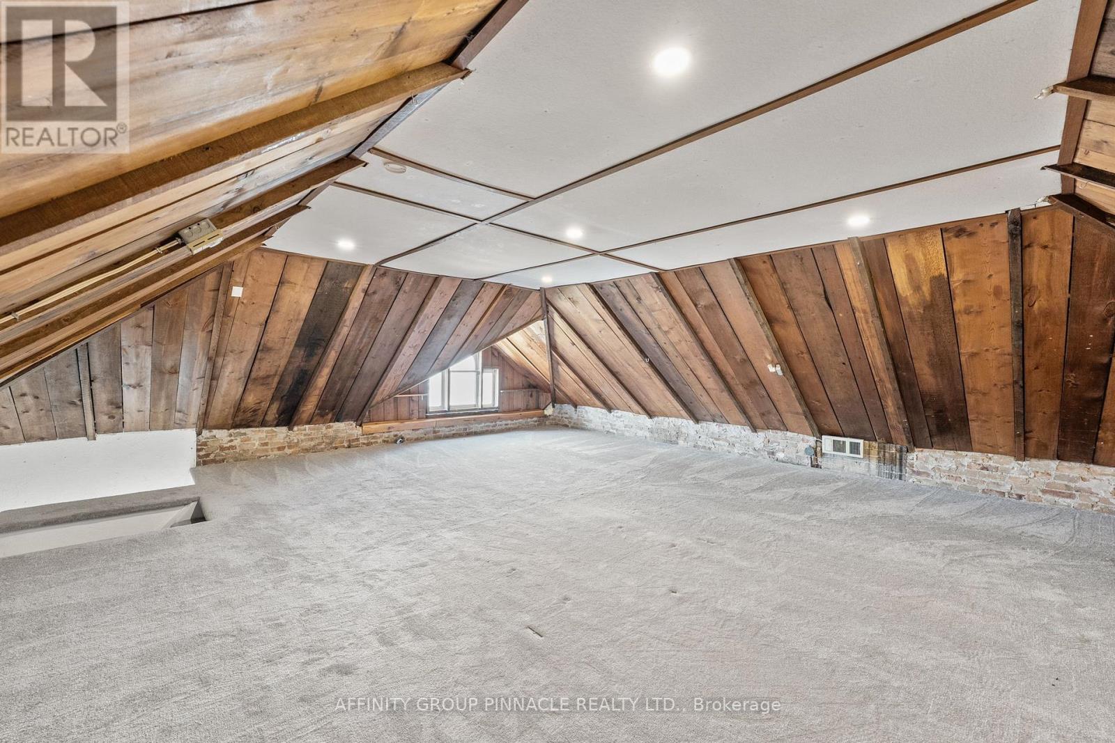 255 Kent Street W, Kawartha Lakes (Lindsay), Ontario  K9V 2Z4 - Photo 36 - X13054558