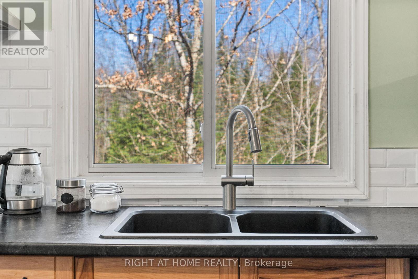 1066 Loop Road, Highlands East (Monmouth), Ontario  K0L 1C0 - Photo 18 - X13054550