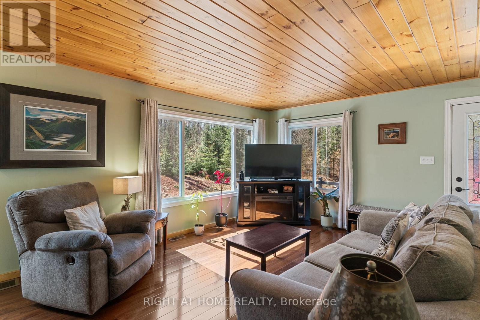 1066 Loop Road, Highlands East (Monmouth), Ontario  K0L 1C0 - Photo 22 - X13054550