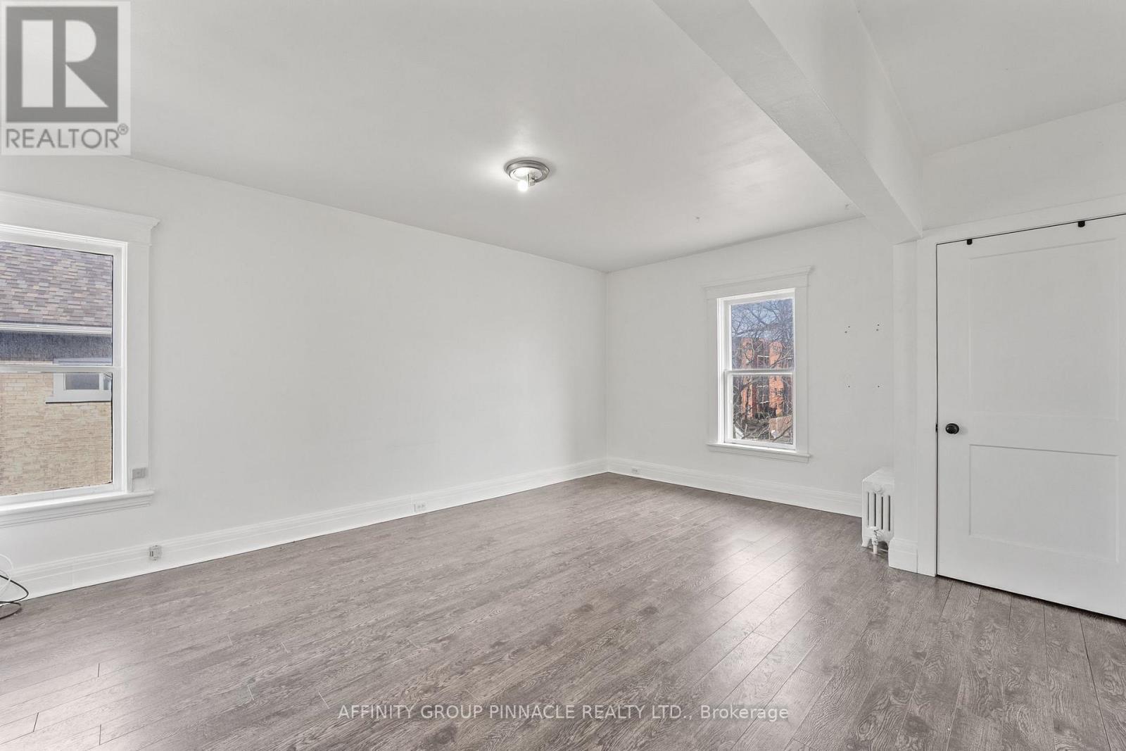 UPPER - 255 KENT STREET W, kawartha lakes (lindsay), Ontario