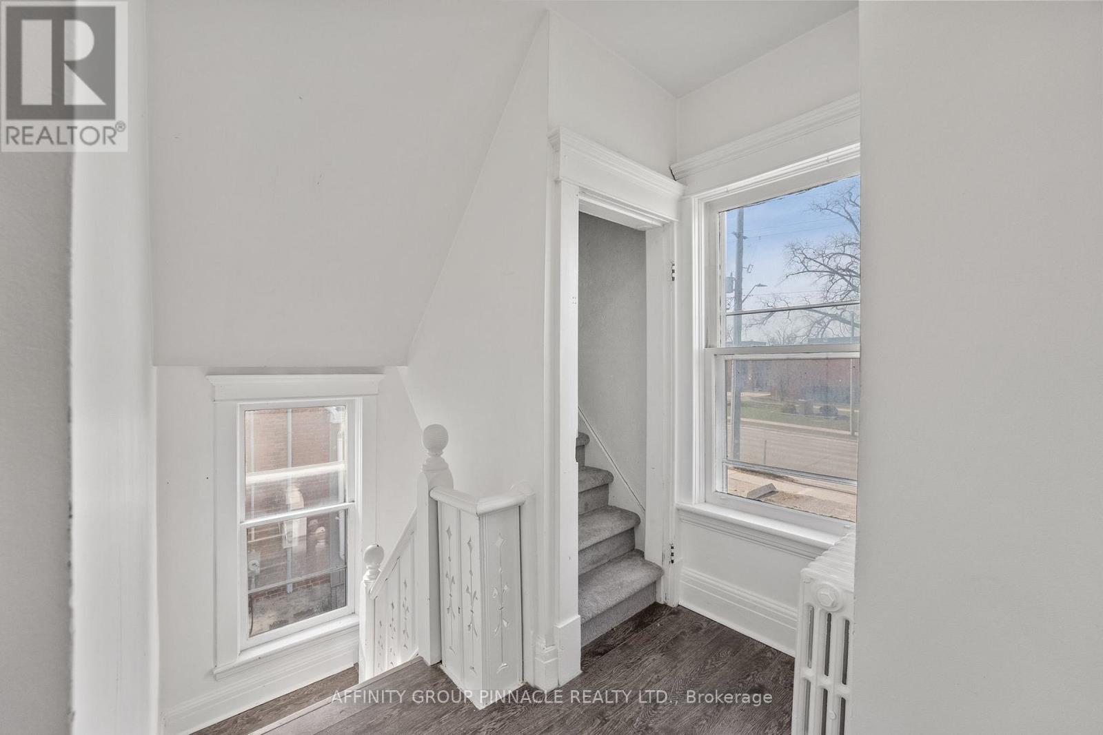 Upper - 255 Kent Street W, Kawartha Lakes (Lindsay), Ontario  K9V 2Z3 - Photo 11 - X13054998