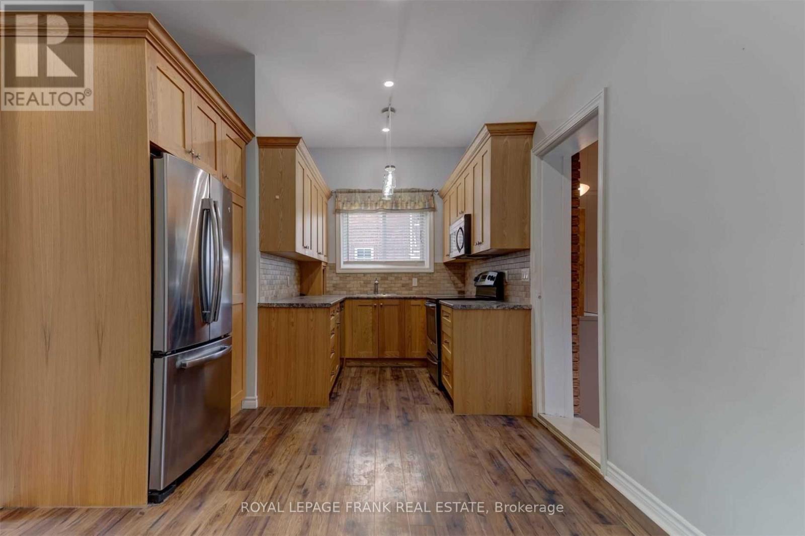 591 Park Street N, Peterborough (Town Ward 3), Ontario  K9H 4S1 - Photo 3 - X13055318