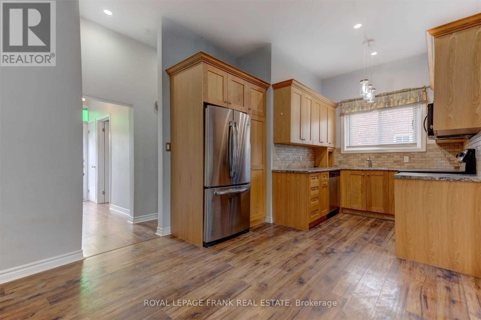 591 Park Street N, Peterborough (Town Ward 3), Ontario  K9H 4S1 - Photo 5 - X13055318