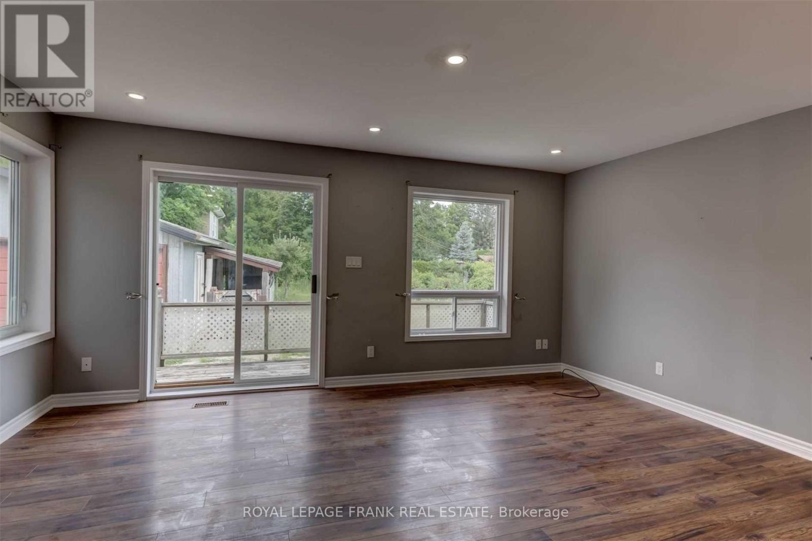 591 Park Street N, Peterborough (Town Ward 3), Ontario  K9H 4S1 - Photo 7 - X13055318