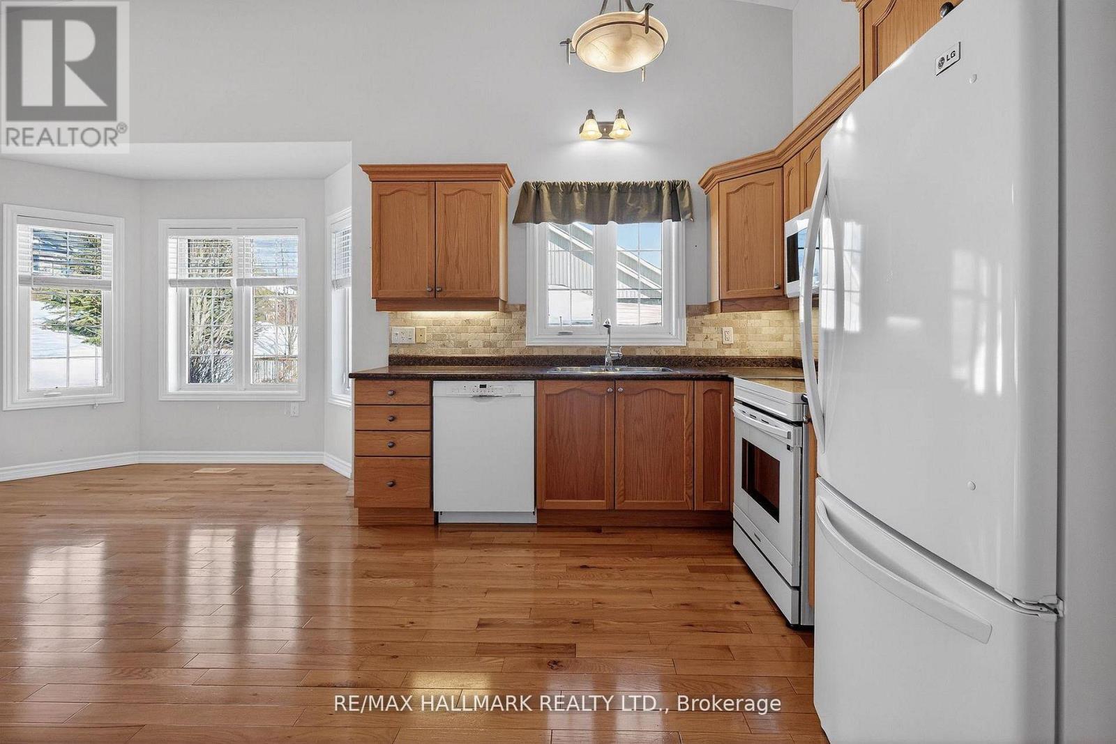 105 - 86 Village Crescent, Peterborough (Otonabee Ward 1), Ontario  K9J 8S7 - Photo 10 - X13055630