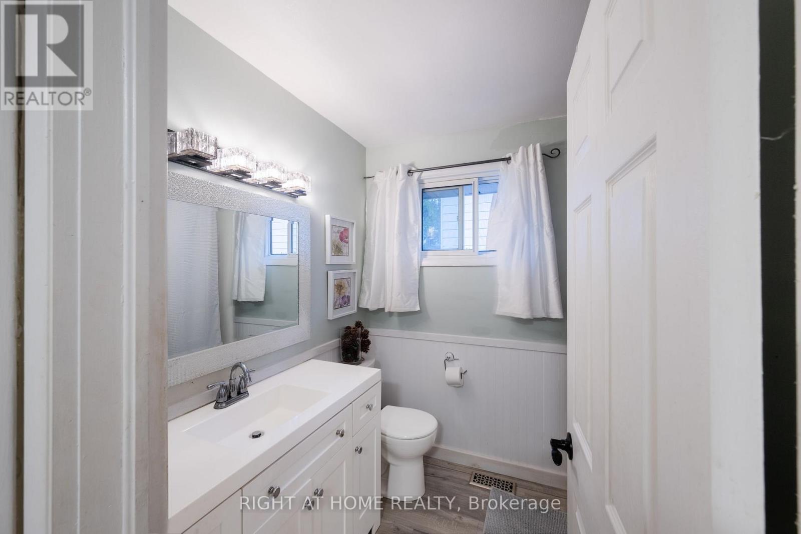 323 Lindan Avenue, Selwyn, Ontario  K9L 1K9 - Photo 8 - X13055976