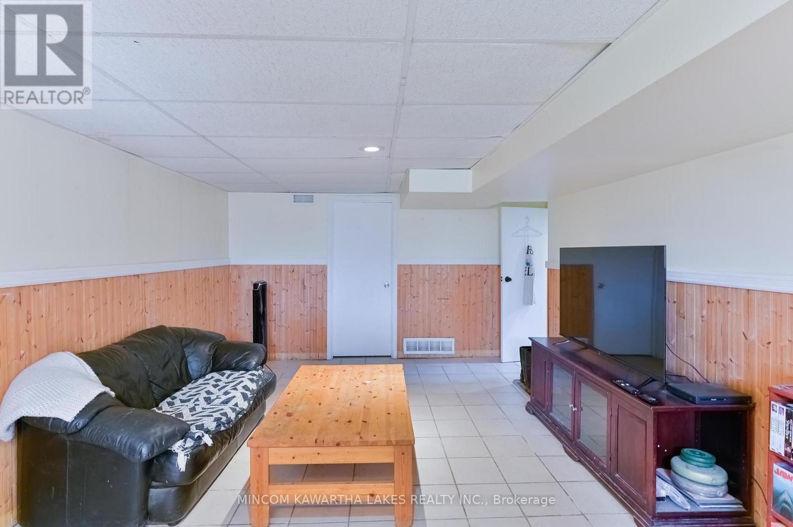 193 Shelbourne Street, Peterborough (Northcrest Ward 5), Ontario  K9H 5K3 - Photo 24 - X13056046