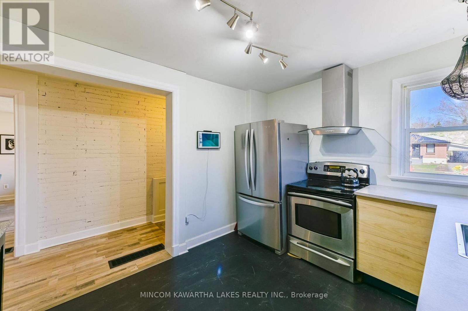 193 Shelbourne Street, Peterborough (Northcrest Ward 5), Ontario  K9H 5K3 - Photo 31 - X13056046