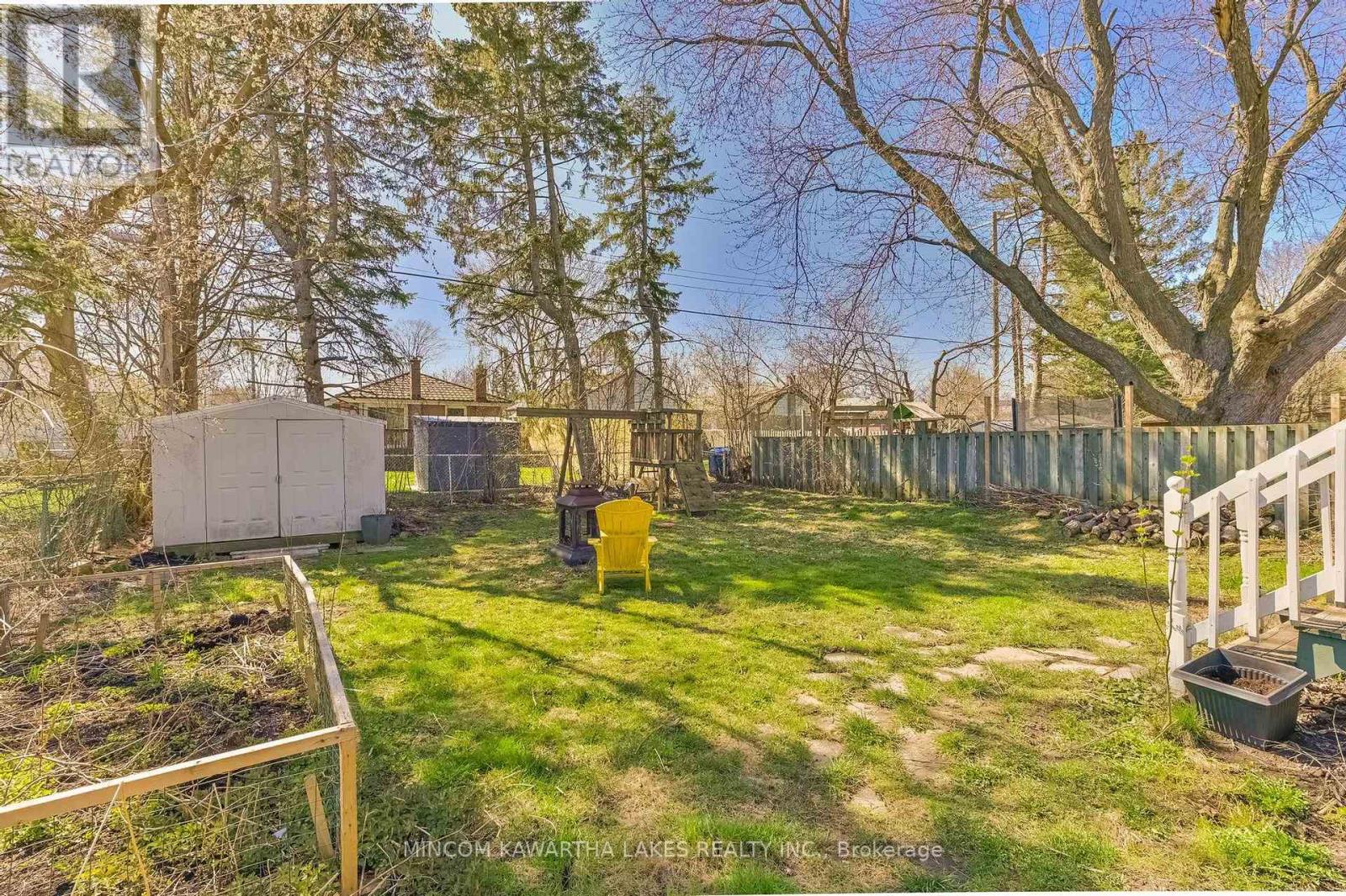 193 Shelbourne Street, Peterborough (Northcrest Ward 5), Ontario  K9H 5K3 - Photo 34 - X13056046