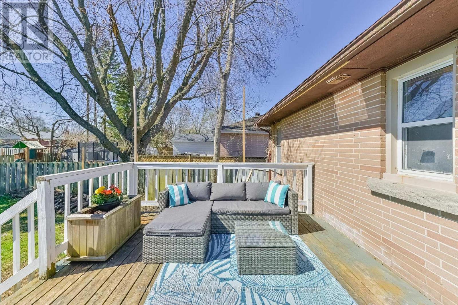 193 Shelbourne Street, Peterborough (Northcrest Ward 5), Ontario  K9H 5K3 - Photo 38 - X13056046