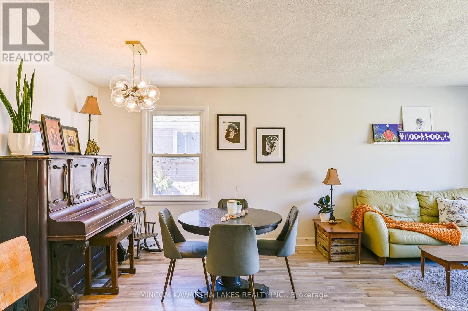 193 Shelbourne Street, Peterborough (Northcrest Ward 5), Ontario  K9H 5K3 - Photo 6 - X13056046