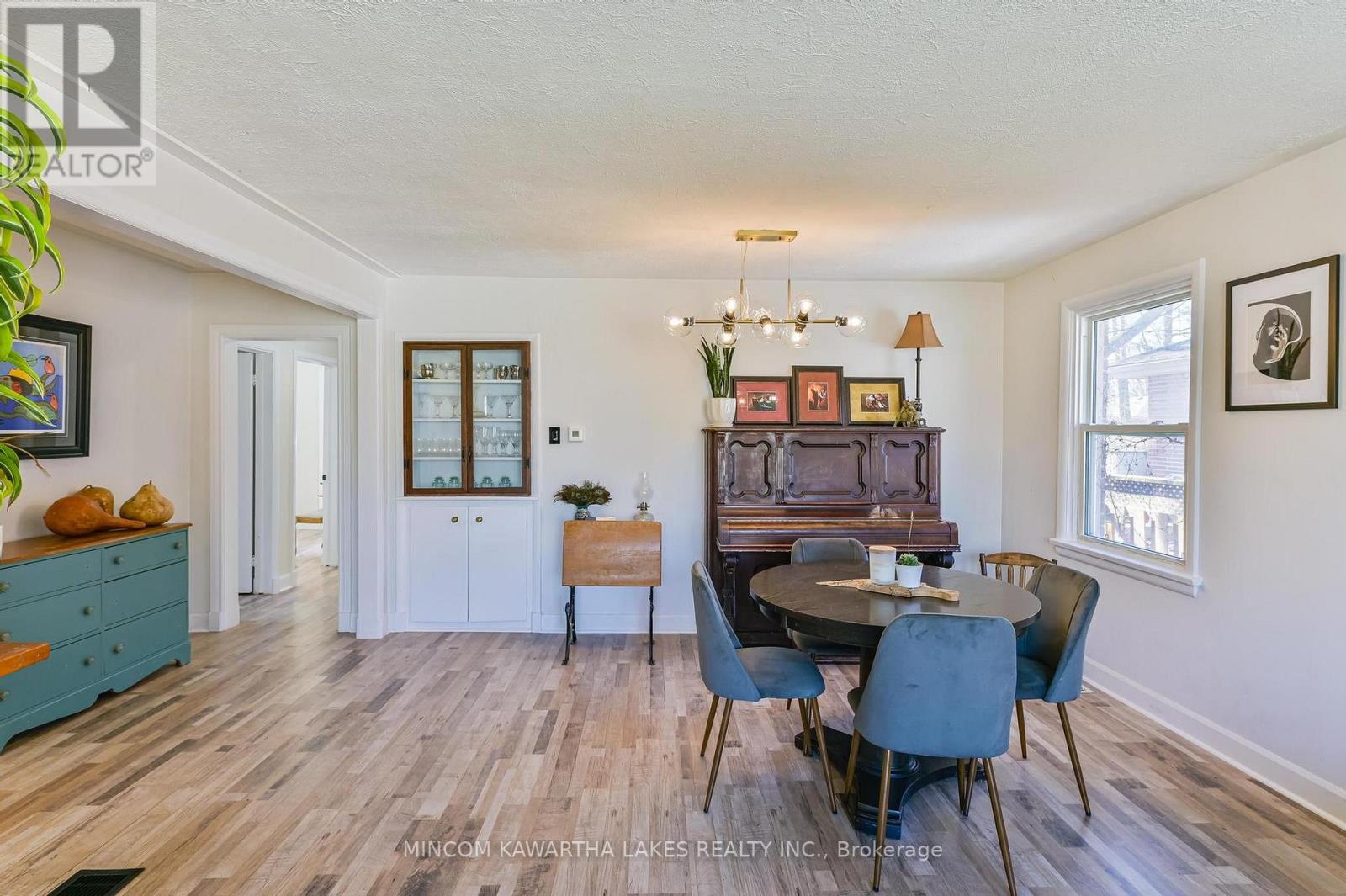 193 Shelbourne Street, Peterborough (Northcrest Ward 5), Ontario  K9H 5K3 - Photo 9 - X13056046