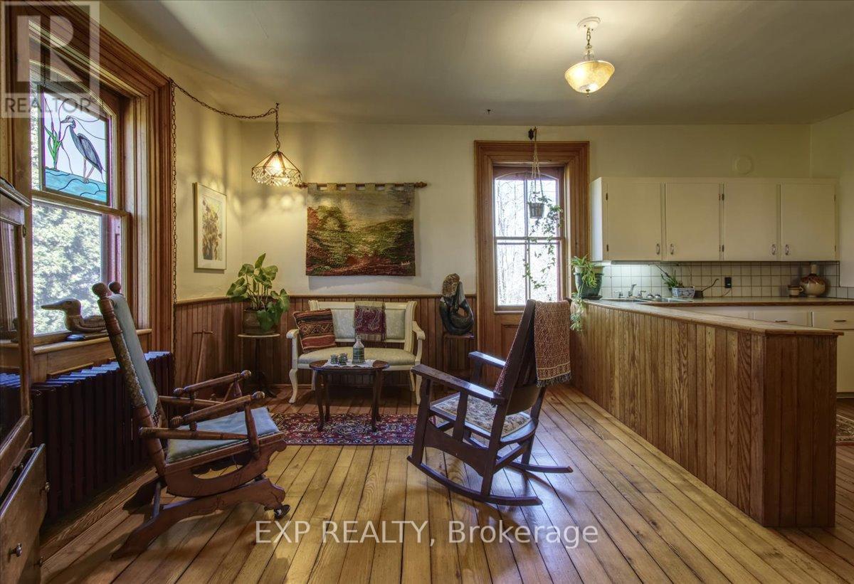 3749 Wallace Point Road, Otonabee-South Monaghan, Ontario  K9J 6Y3 - Photo 11 - X13056164